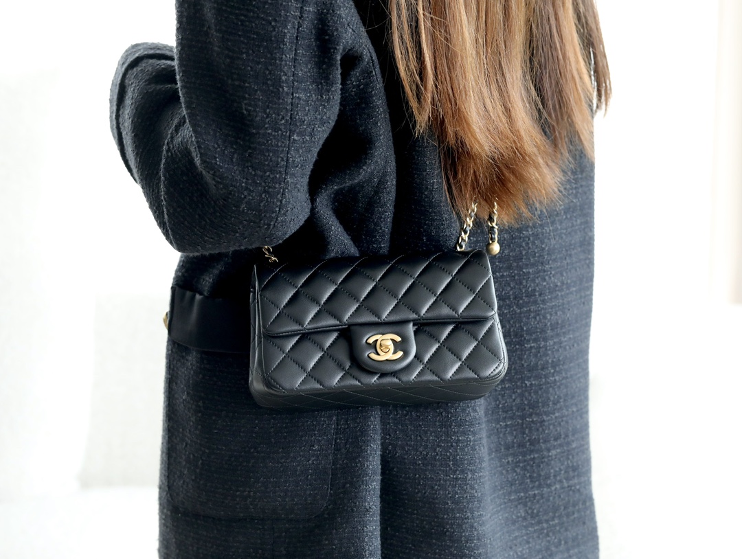 Valextra Classic Handcrafted Luxury Leather Shoulder Bag Ref 4