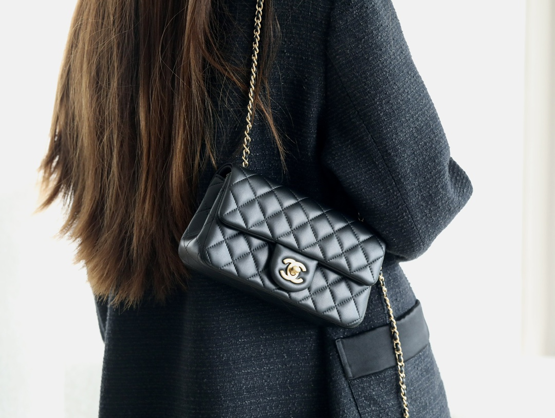Valextra Classic Handcrafted Luxury Leather Shoulder Bag Ref 6