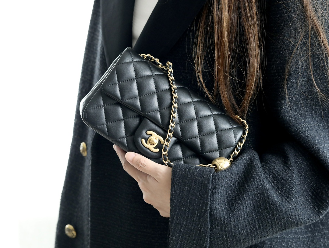 Valextra Classic Handcrafted Luxury Leather Shoulder Bag Ref 9