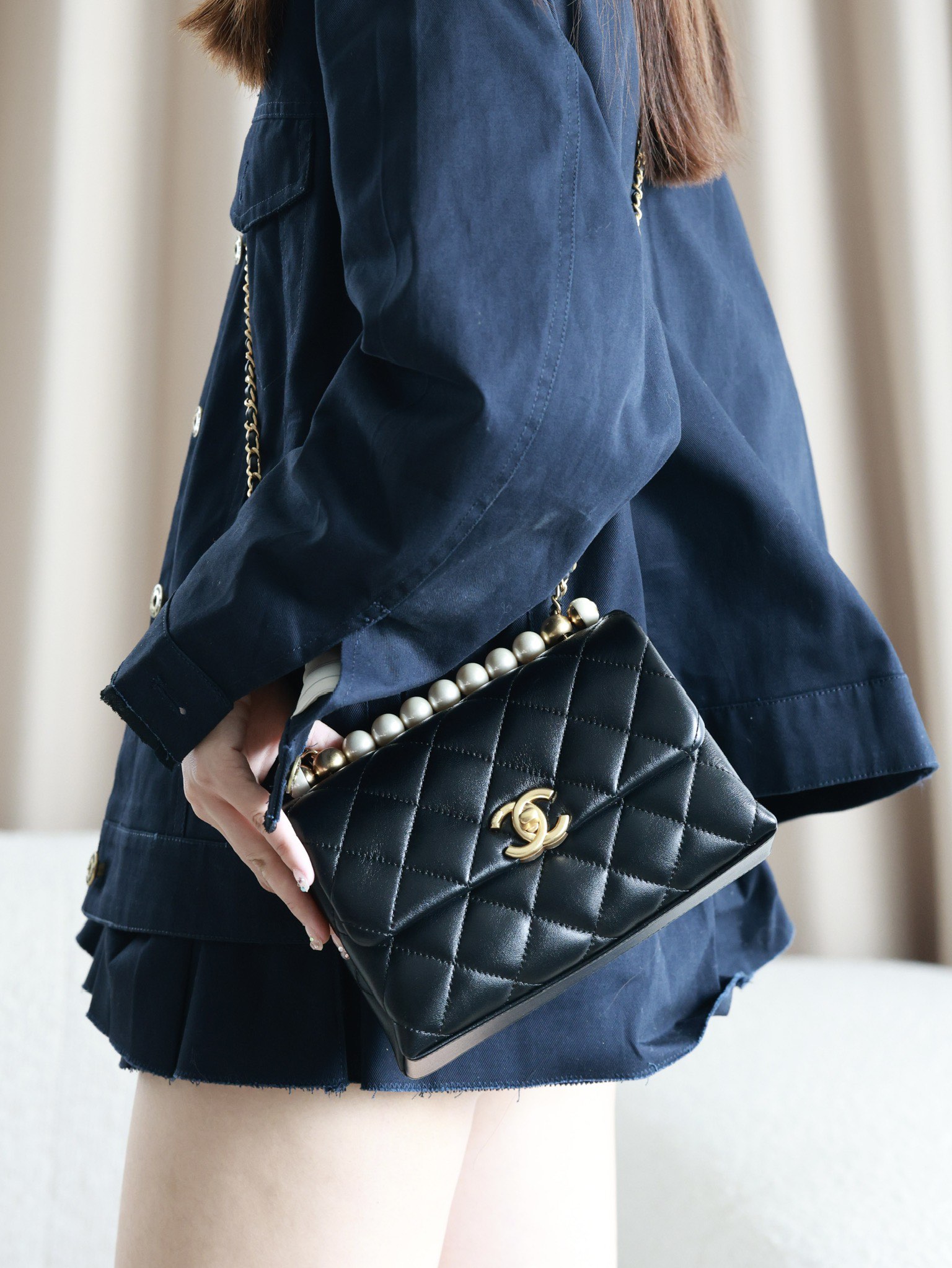 Chanel Classic Handcrafted Luxury Leather Shoulder Bag Ref.15AF968C 2