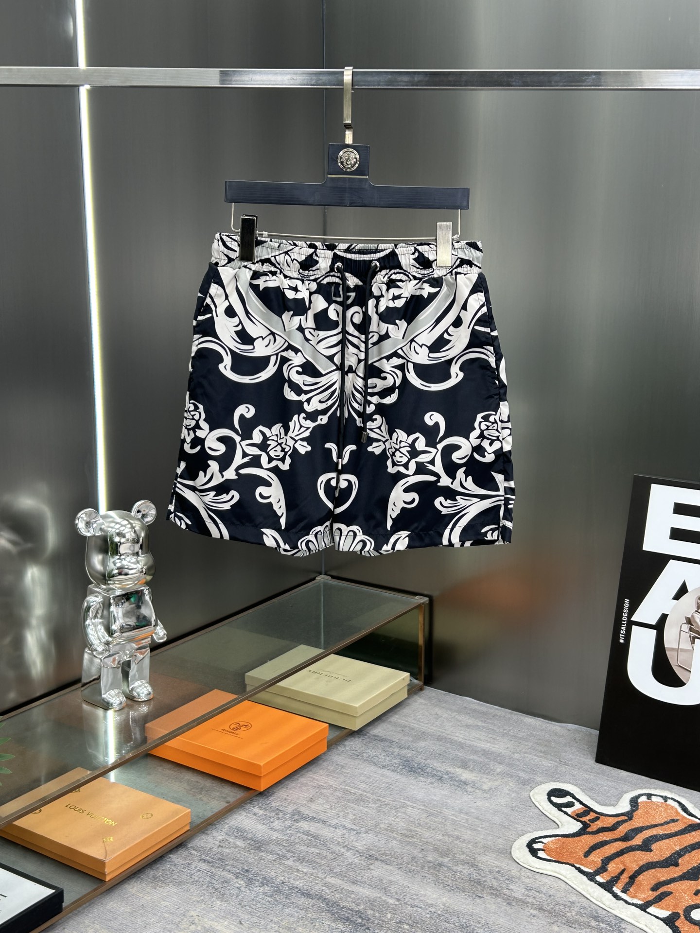 DG 2025 primavera-verano nueva colección pantalones de playa, ¡pantalones cortos de cinco puntos! Sincronizado con la w…