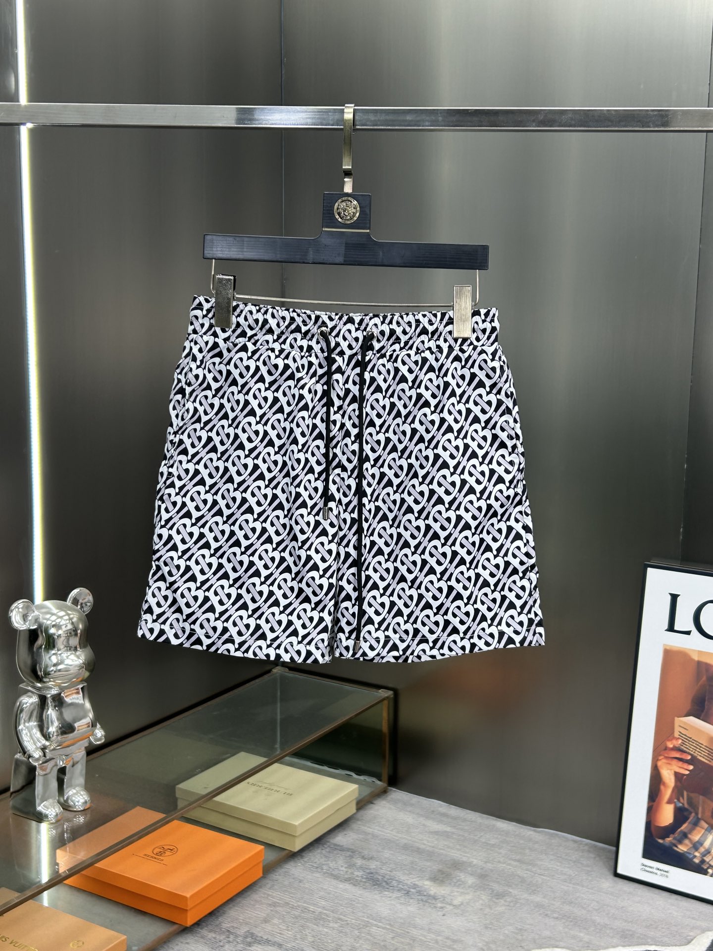 Burberry recomienda los últimos pantalones cortos informales para hombre del verano de 2025, pantalones cortos de playa…