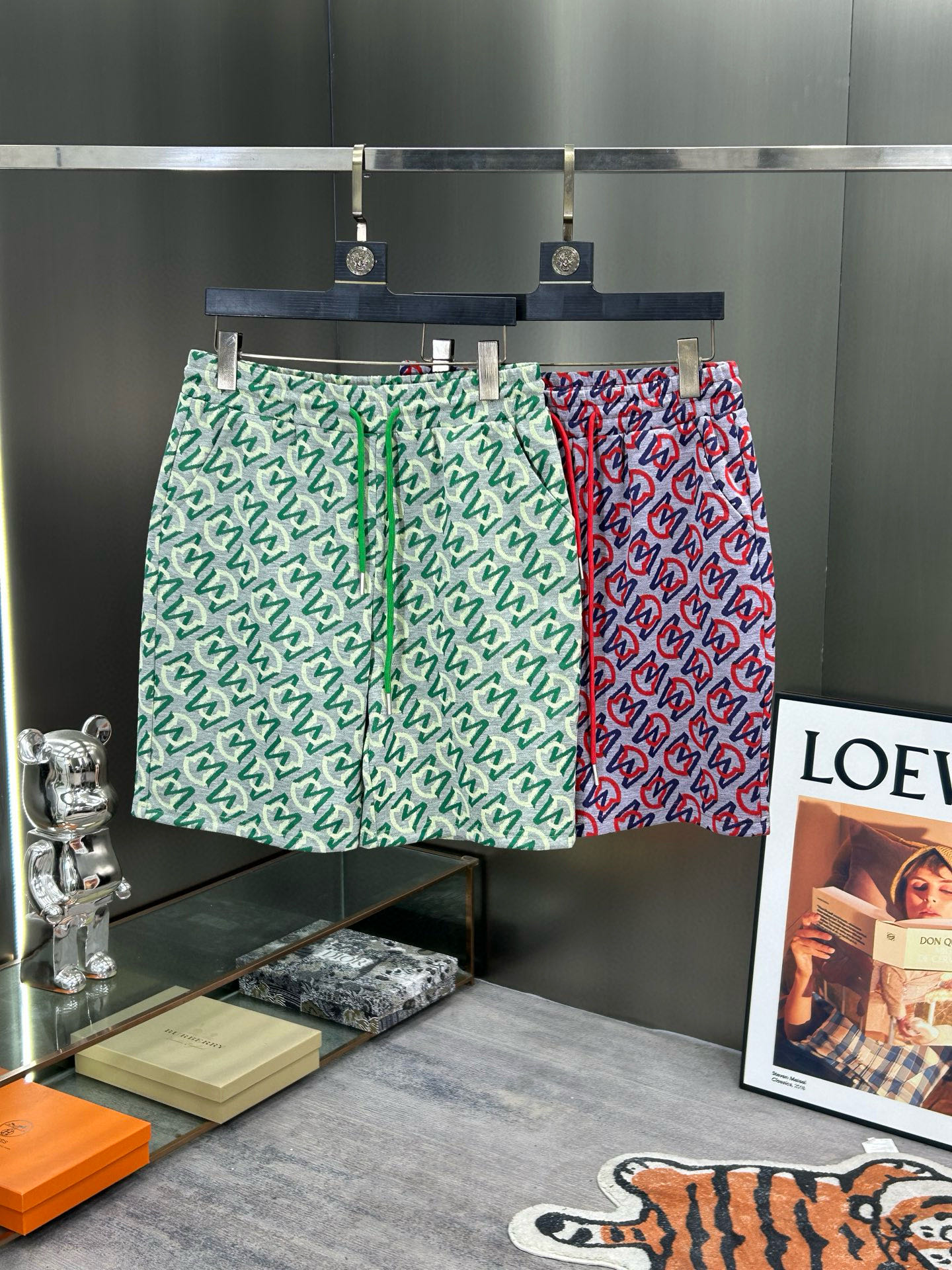 2025 Spring and Summer Flower Knitting Shorts with Gold Details in M-3XL Sizes - 图片 3