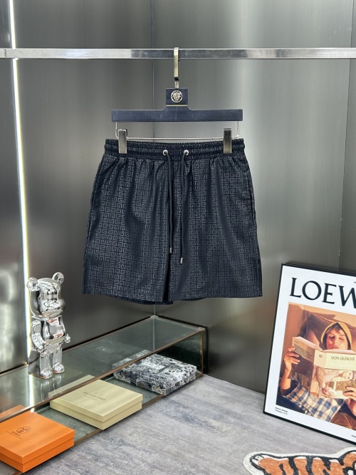 Givenchy 2025 Spring/Summer Black Geometric Pattern Beach Shorts 1 Givenchy 2025 Spring/Summer Black Geometric Pattern Beach Shorts