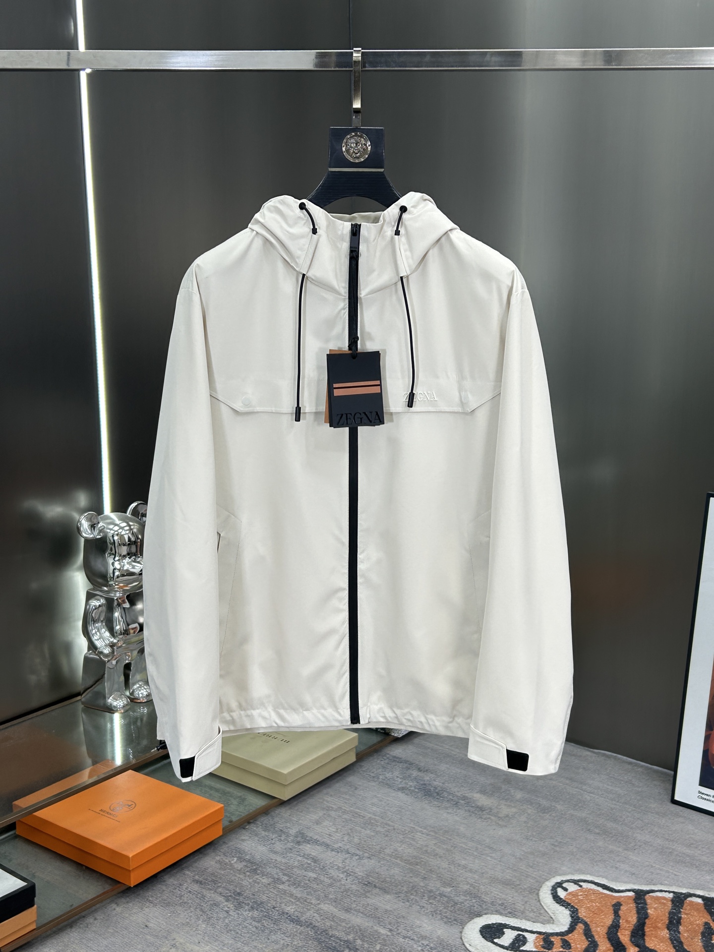 NO:499208,Zenia 2025ss early autumn new jacket, autumn popular jacket, comfortable and slim when worn, lazy and casual, combined with clean and simple colors, it is particularly pleasing to look good, suitable for daily wear~ Size M-3XL complete three standards, shipped the next day, zegna, jackets & coats, jackets & coats, alexander wang19860909杰尼亚 2025ss早秋新款发布外套,秋季爆款夹克,穿上就是舒适自在又显瘦的存在,慵懒而随性,结合干净简单的色系就特别耐看,适合日常穿着~ 尺码M-3XL 三标齐全 隔天出货,,zegna,jackets & coats,jackets & coats,alexander wang,Men's clothing