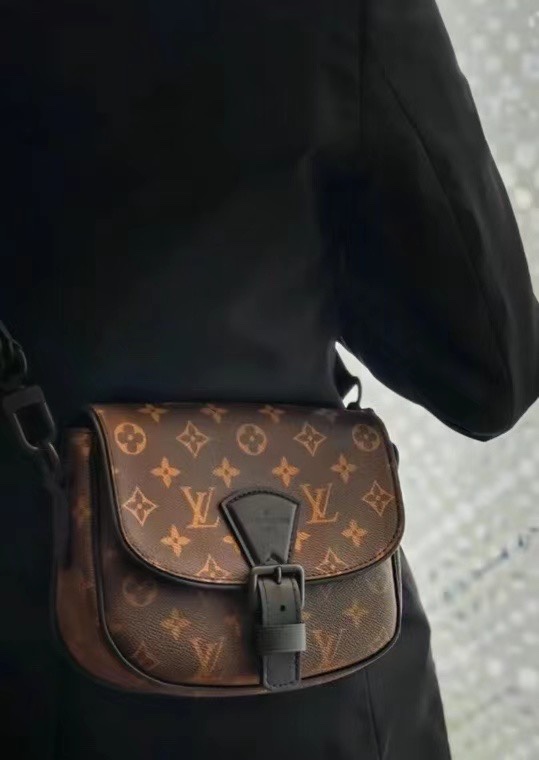 لويس فيتون LV Montsouris حقيبة حقيبة ساعي البريد M47102461024