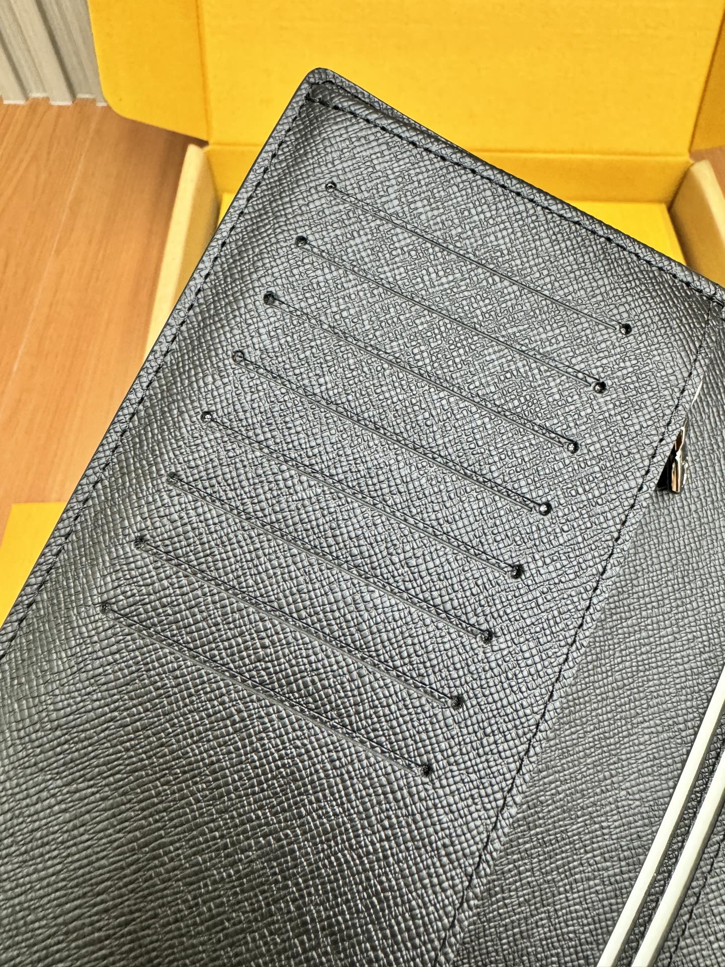 瓦莱斯特拉 Valextra 经典高奢皮具手袋托特包斜挎包女包 #12339A34 6