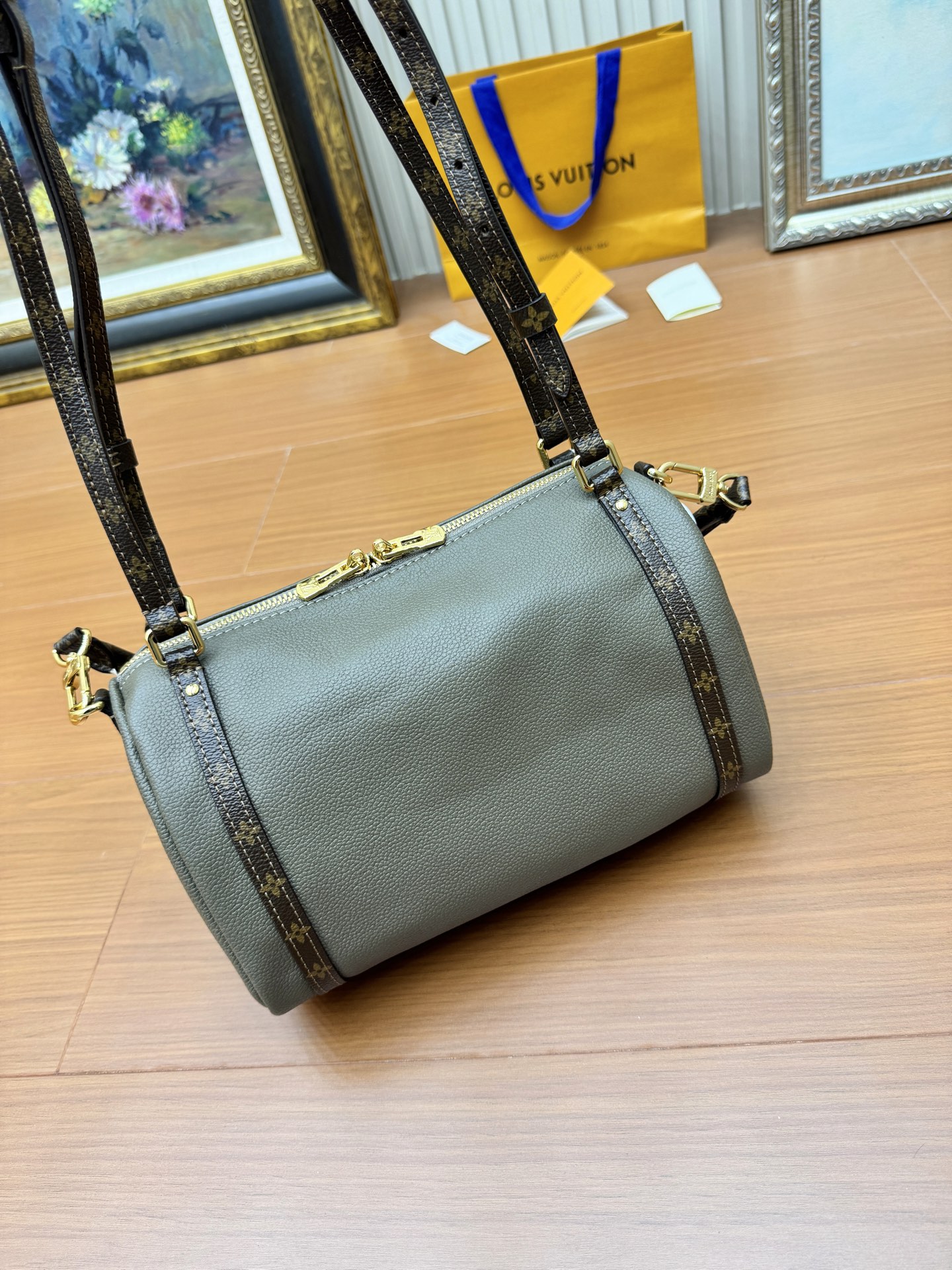 Louis Vuitton Haute Couture Classic Luxury Handbag Shoulder Crossbody 3