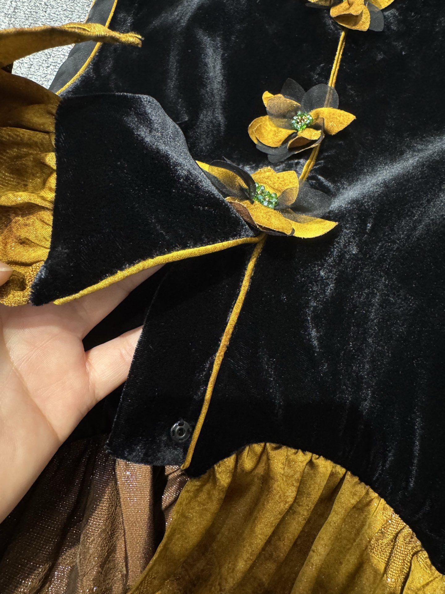 i1756810533639 76 0 6