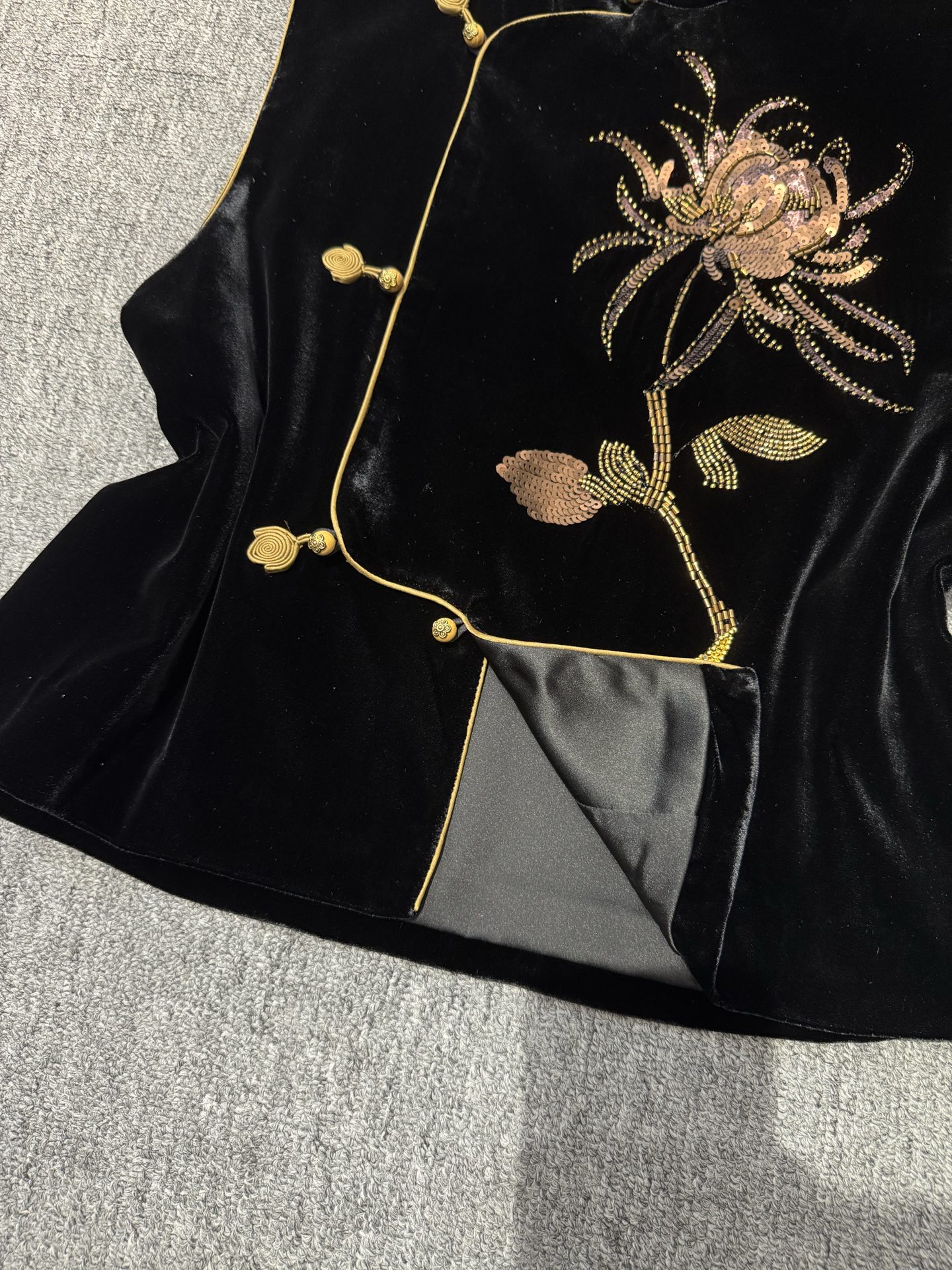 i1756975534470 3513 0 6