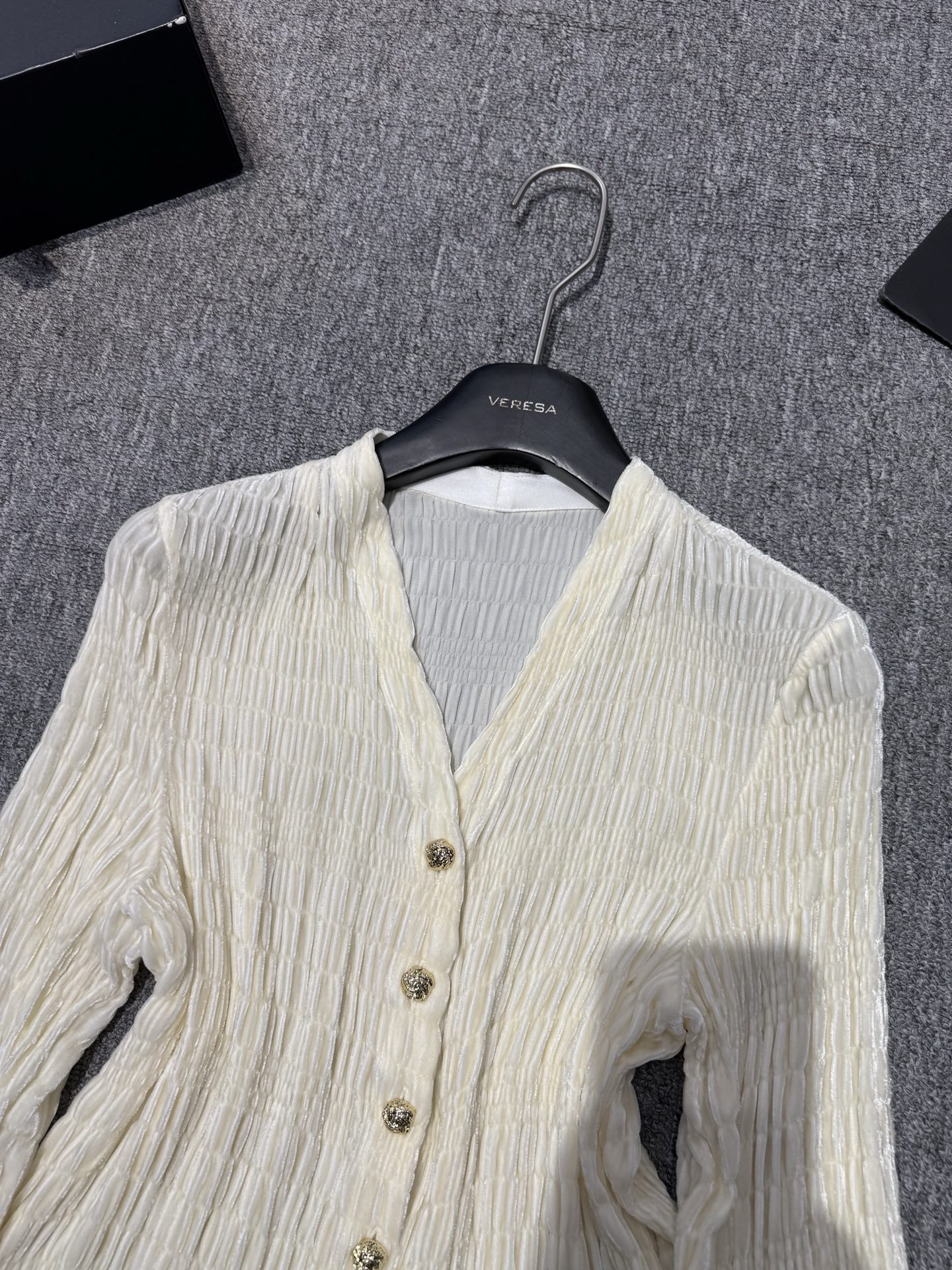Elegant Silk Velvet Blouse with Silver Button V-Neck Design 3 i1757160000596 164 0 2