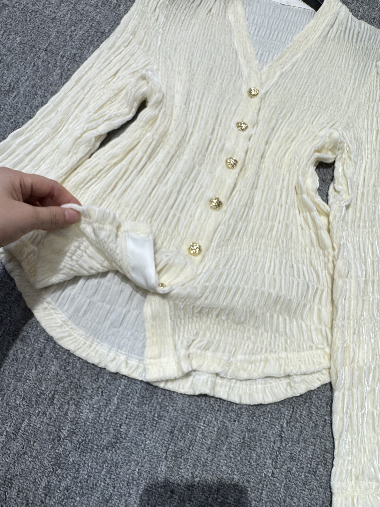 Elegant Silk Velvet Blouse with Silver Button V-Neck Design 7 i1757160001965 1971 0 6