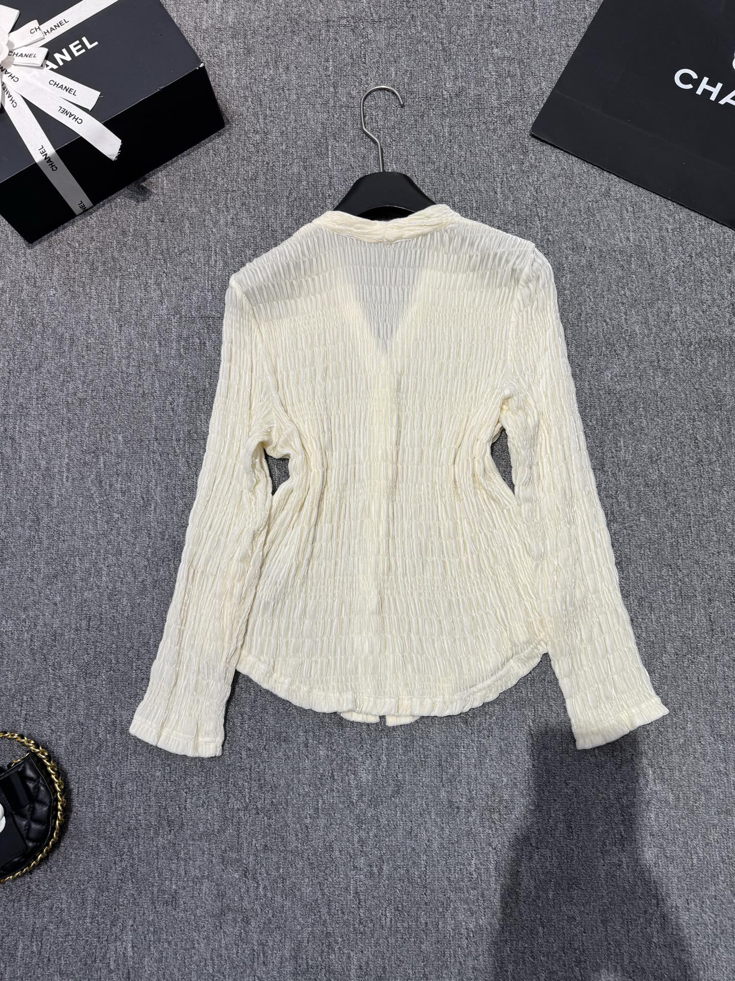Elegant Silk Velvet Blouse with Silver Button V-Neck Design 9 i1757160002029 2151 0 8