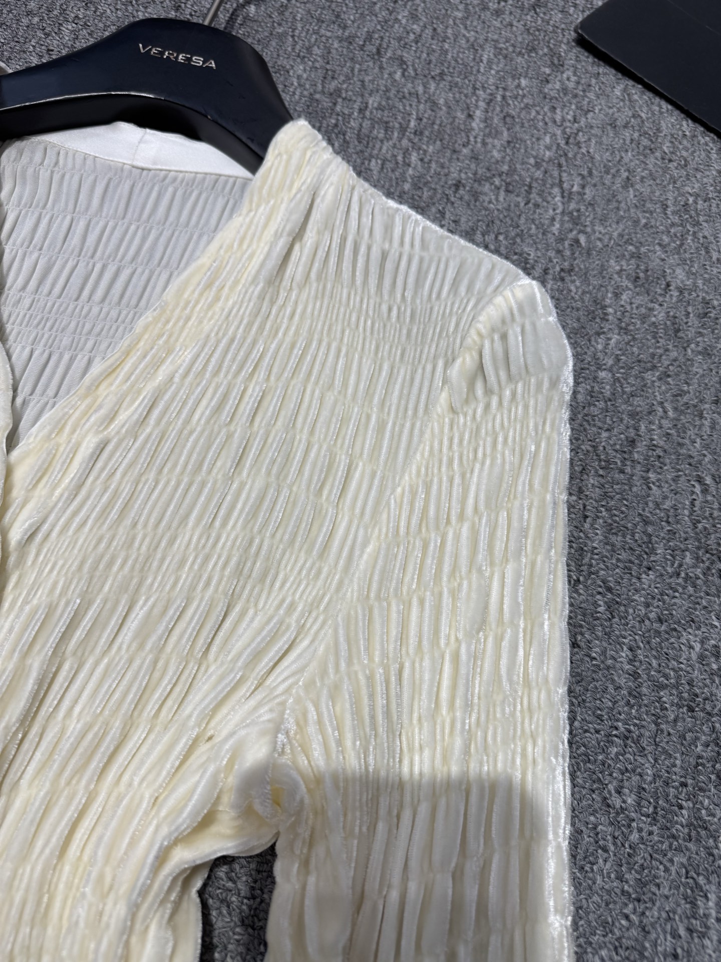 Elegant Silk Velvet Blouse with Silver Button V-Neck Design 5 i1757160002065 9474 0 4