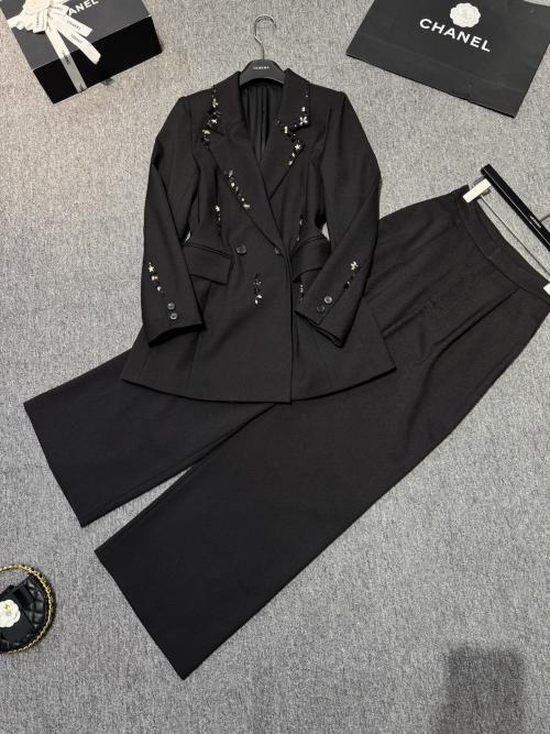 Elegant Women's Black Suit Set with Handmade Beaded Lapel - Blazer & Wide Leg Pants 1 Elegant Women's Black Suit Set with Handmade Beaded Lapel - Blazer & Wide Leg Pants