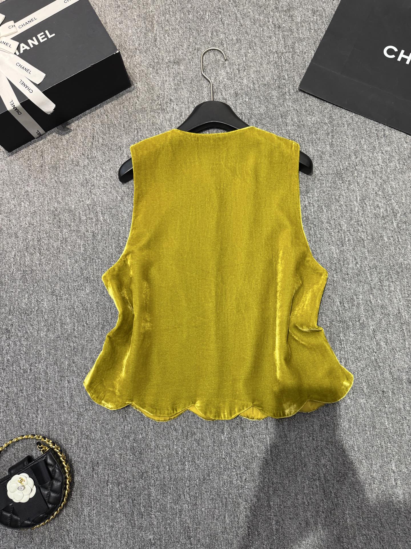 Elegant Silk Velvet Embroidered Vest - Chic Chinese Style, Versatile Top 8 i1757572393758 1469 0 7