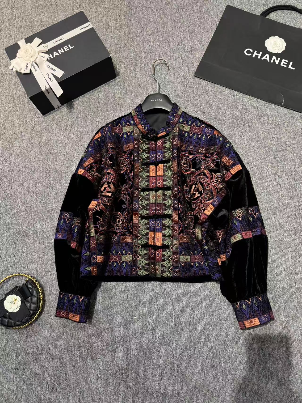 Elegant Embroidered Silk Velvet Baseball Jacket with Chinese Buttons