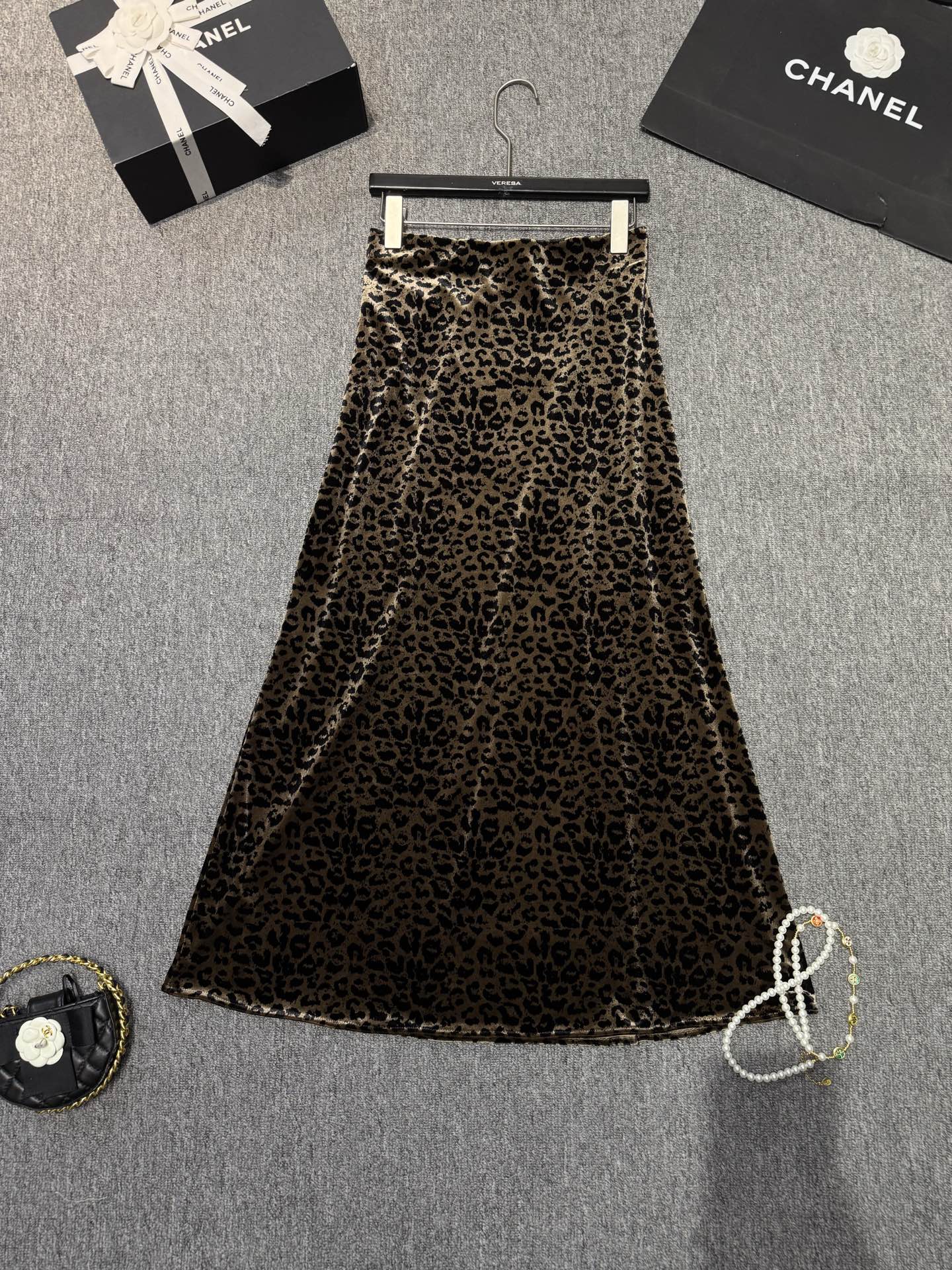 Elegant Elastic Waist Leopard Print A-Line Midi Skirt for Women