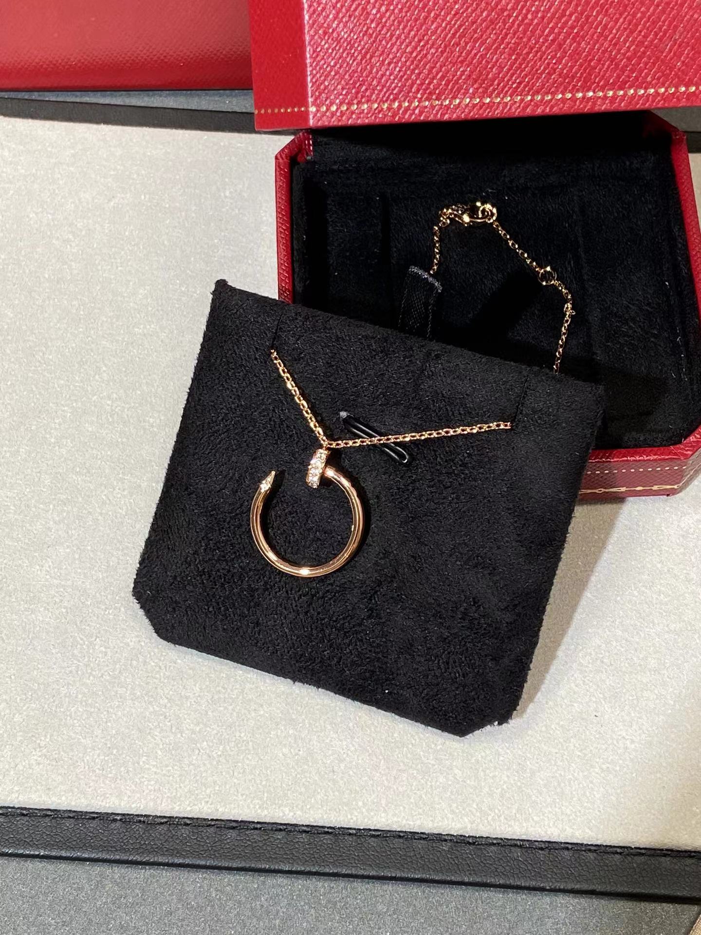 Nail Motif Diamond Pendant Necklace - Comprehensive 7