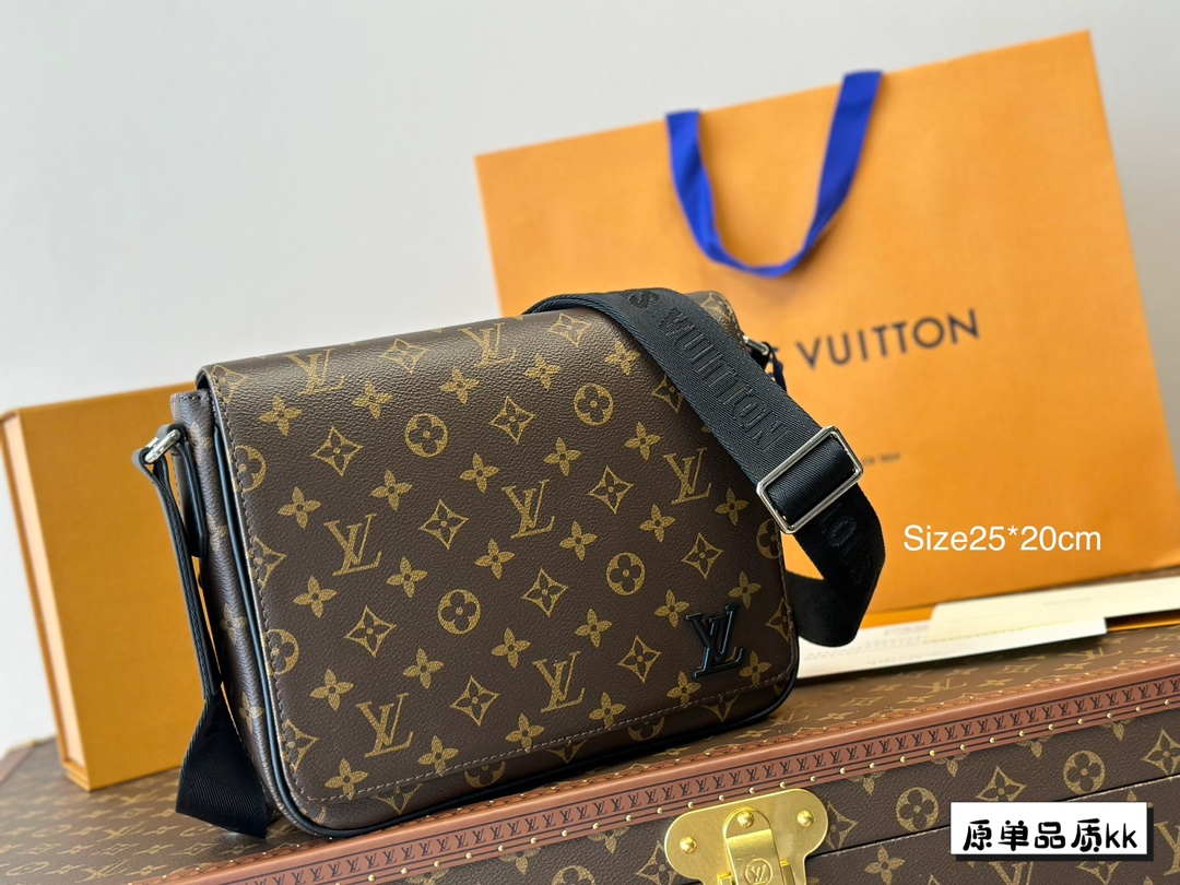 Louis Vuitton LV Outdoor Messenger Bags Black Monogram Eclipse
