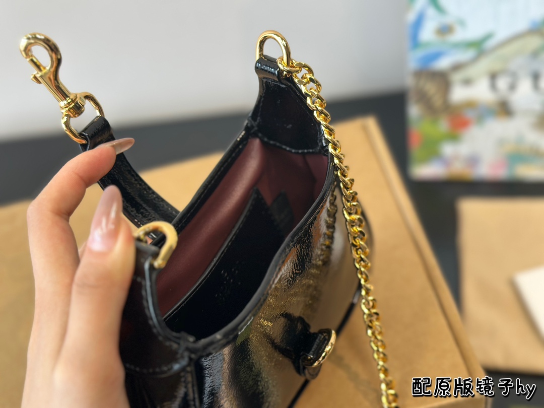 Gucci Jackie Notte Handbag by SabatoDe: New Design with Classic Confidence - 图片 8