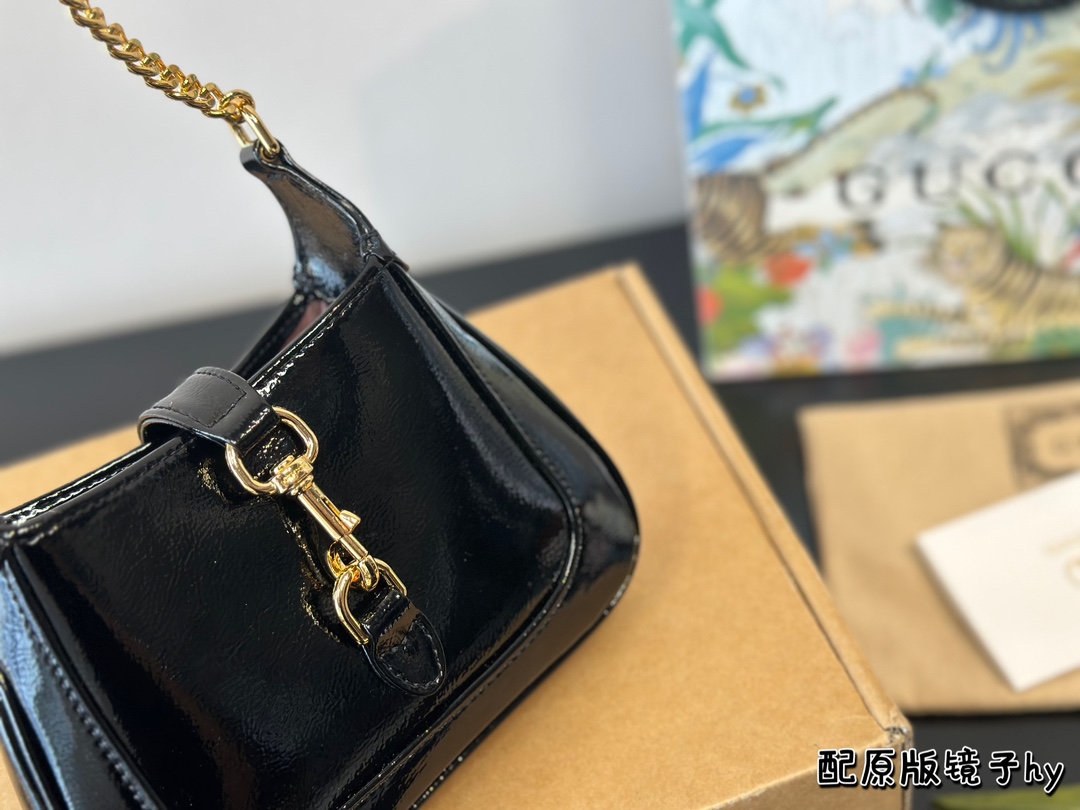 Gucci Jackie Notte Handbag by SabatoDe: New Design with Classic Confidence - 图片 4