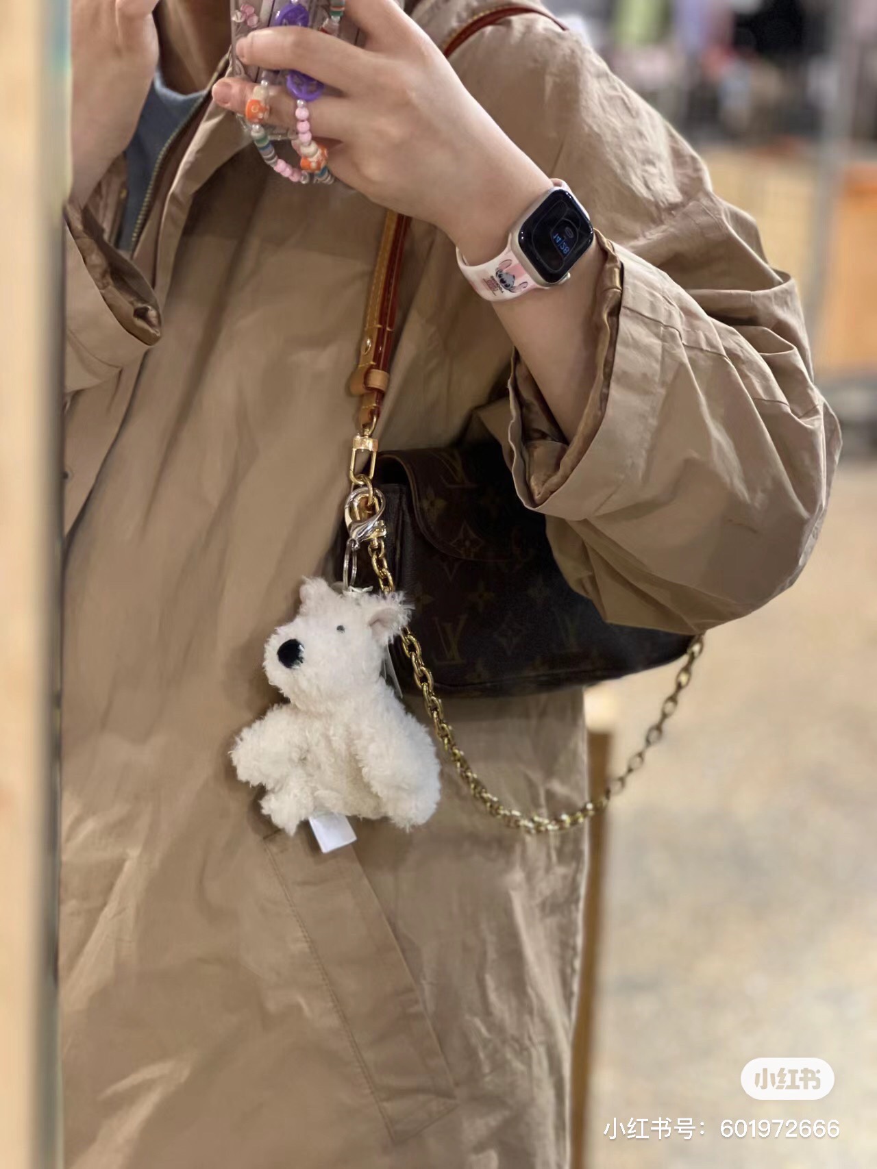 A soft and cute little white one, even EE's heart feels soft when she se - Comprehensive 9