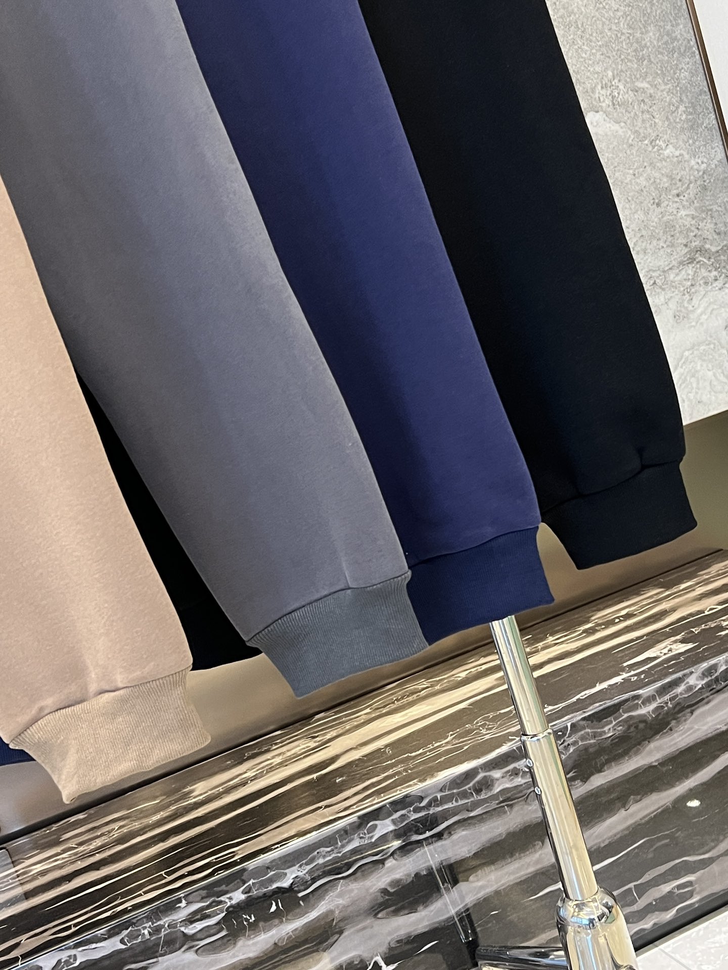 MiniCost Clothes 4
