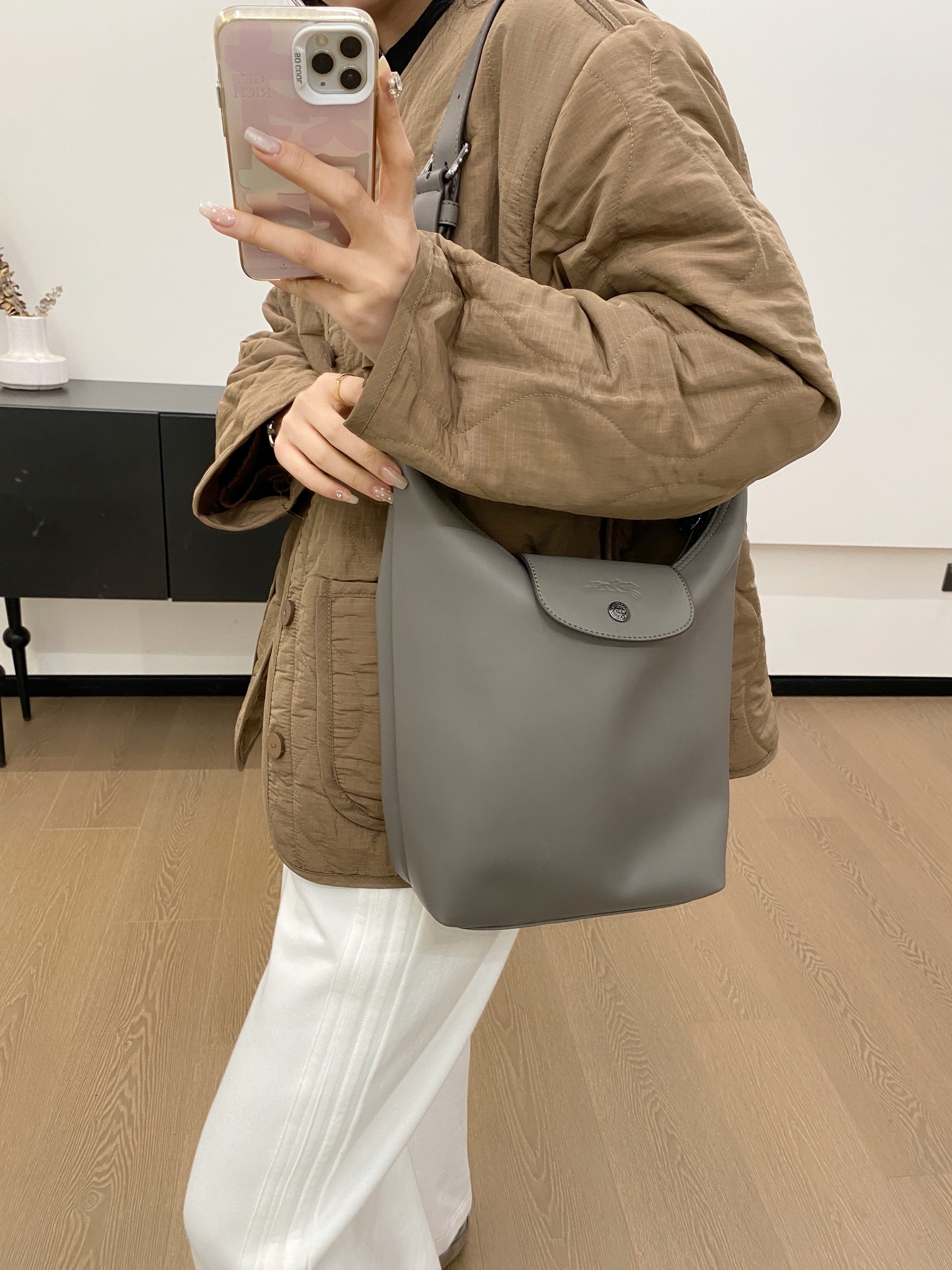 Longchamp Upper body effect