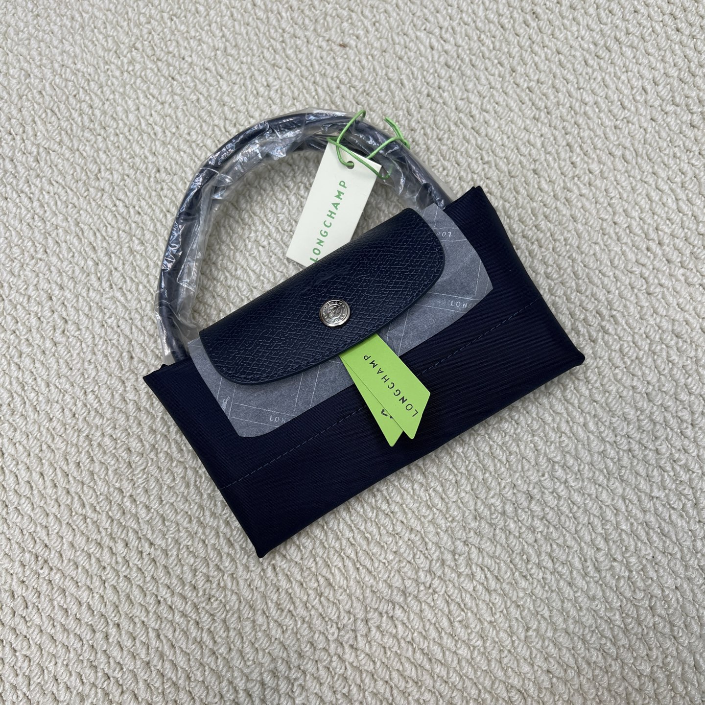Longchamp 556 ，龙 骧小号短柄L1621 919系列来了