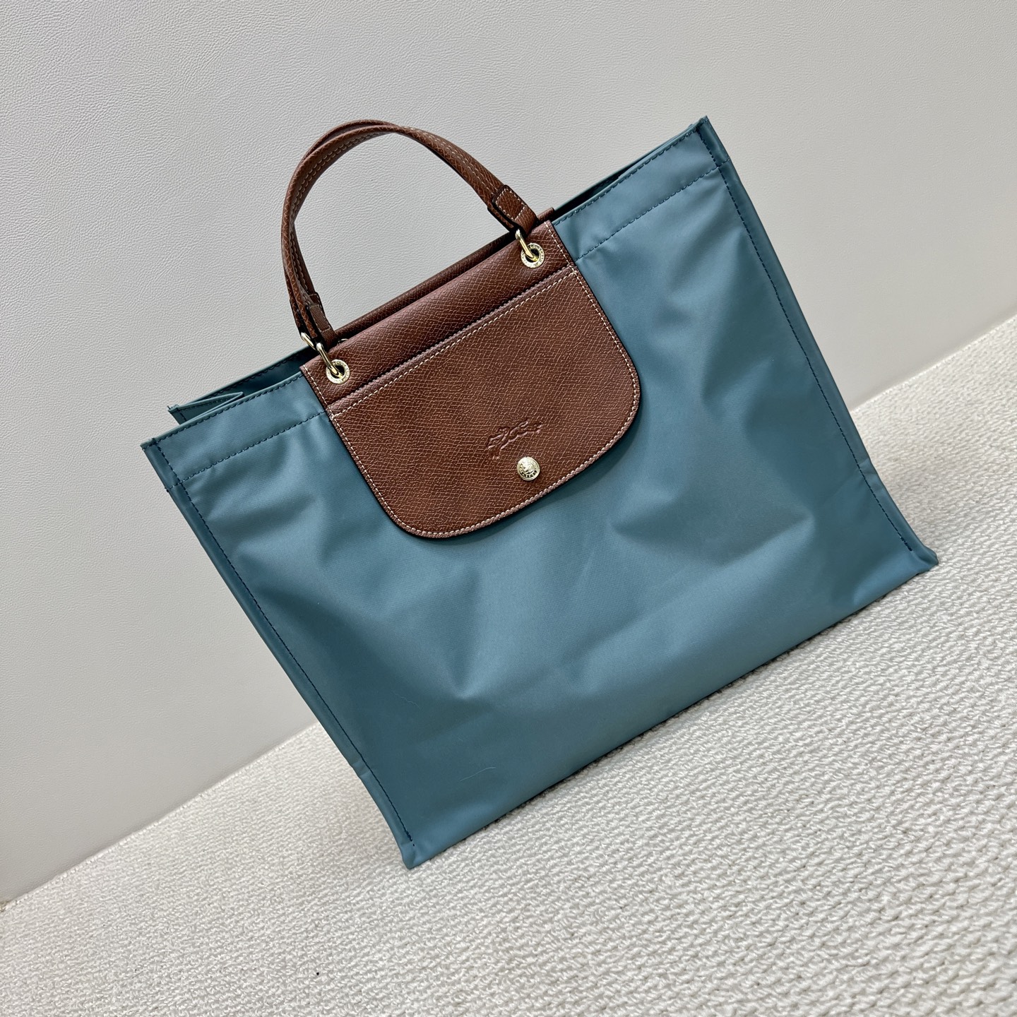 Longchamp cedar teal