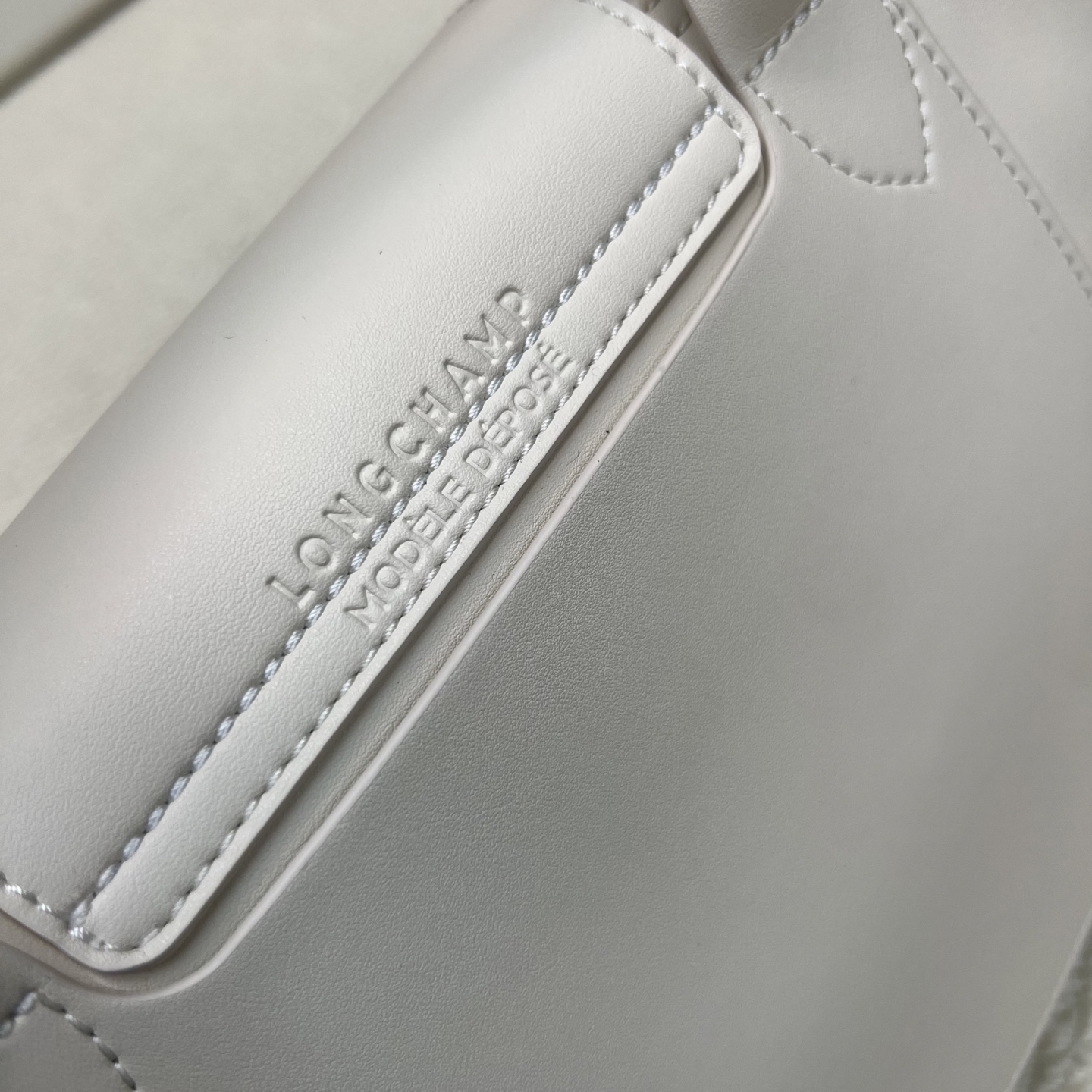 Longchamp ～纸张白小号尺寸26*16*23