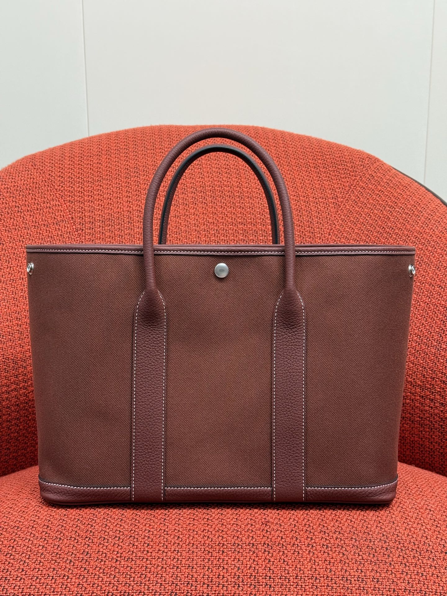 NO:812046,Hermès red denim garden arty garden bag 36CM size NTogo with military fabric hand-sewn essential first choice for casual commuting, Hermes, hermes, Hermes,19860909爱马仕红粗纹布 Garden arty 花园包36CM 尺寸 NTogo拼军用布 手工缝制 休闲通勤出行必备首选,爱马仕,hermes,Hermes,,Bag