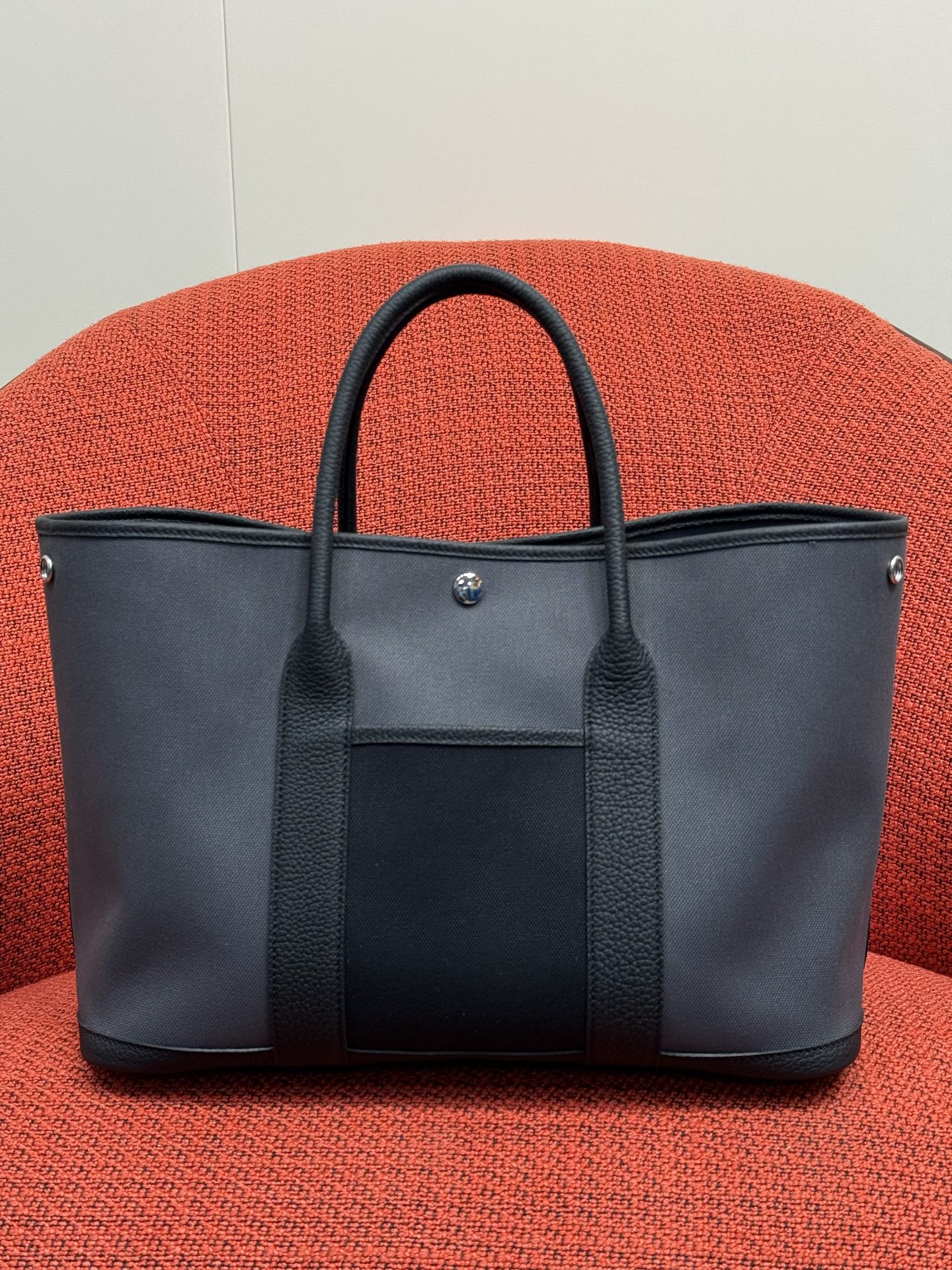 NO:851878,Garden arty garden bag 36cm size NTogo with military cloth hand-sewn catwalk pocket style the first choice for casual commuting Slate gray, Hermes, hermes, Hermes,19860909Garden arty 花园包36cm 尺寸 NTogo拼军用布 手工缝制 走秀口袋款 休闲通勤出行必备首选 石板灰,爱马仕,hermes,Hermes,,Bag