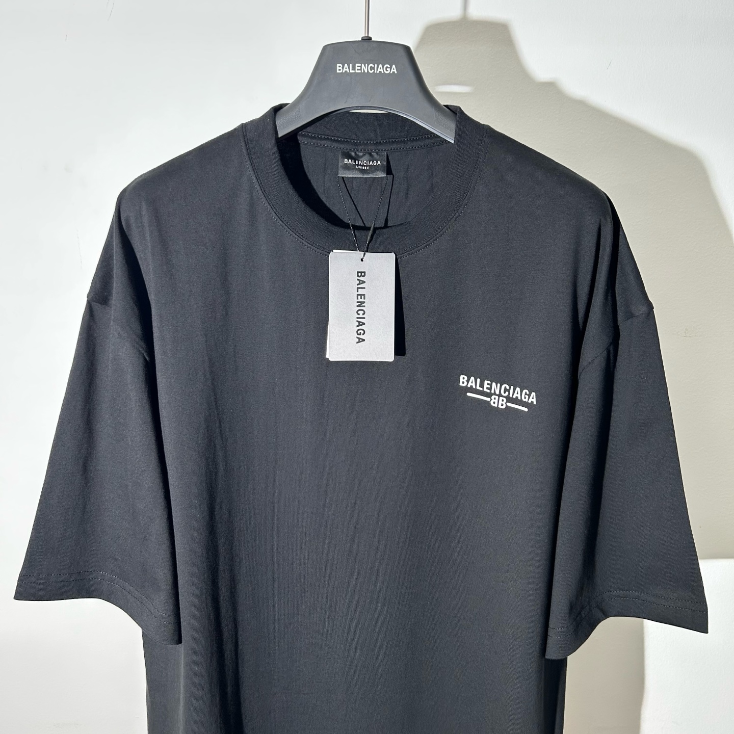 Balenciaga Printed Crewneck T-Shirt | Stylish & Comfortable Cotton Tee 3 i1749020172423 3705 0 1