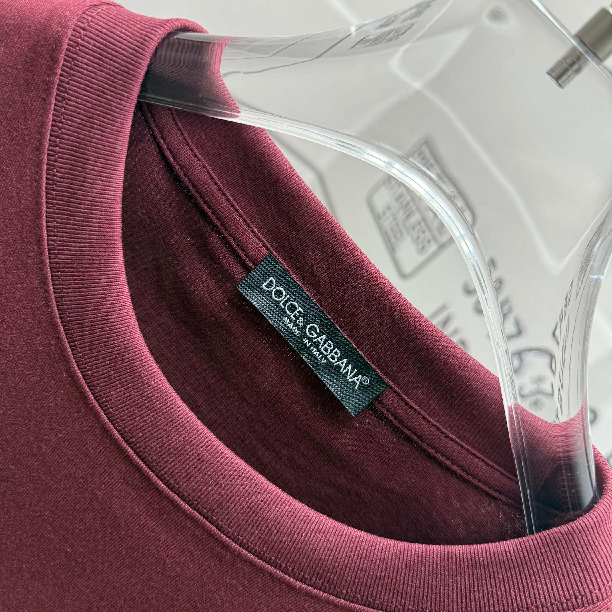 Elegante Camiseta Dolce & Gabbana con Logo Estampado | Varios Colores 5 a1745513217490 4574
