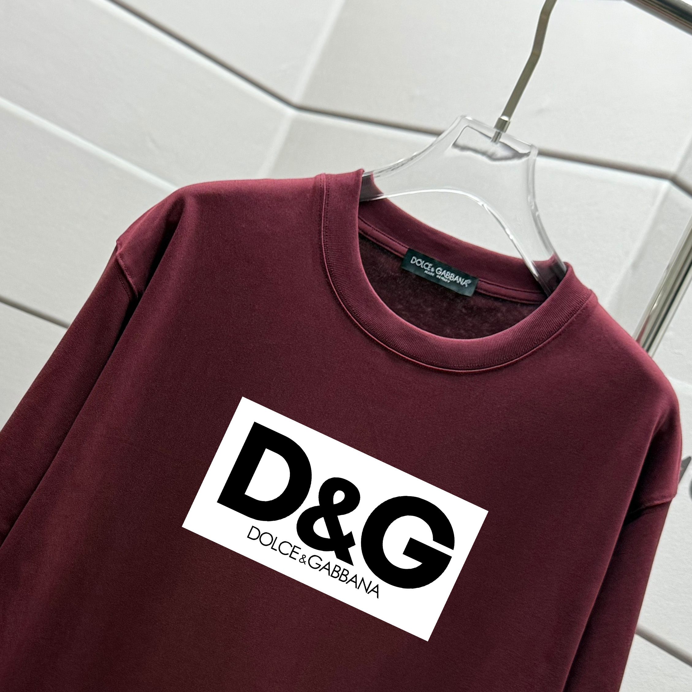 Elegante Camiseta Dolce & Gabbana con Logo Estampado | Varios Colores 4 a1746605948341 5031