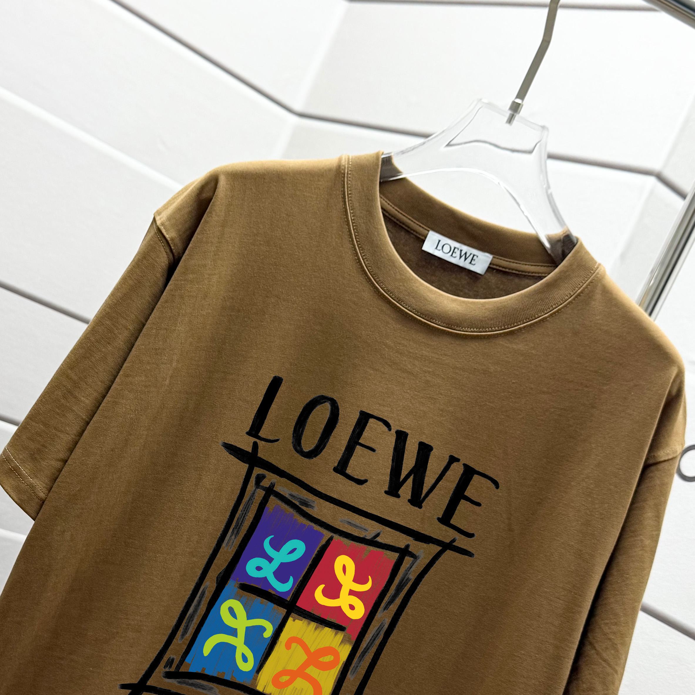 Loewe 2025 Camiseta de Manga Corta Unisex con Estampado Gráfico 4 a1747054026115 6733