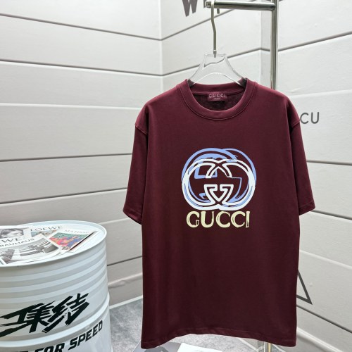 Gucci 2025SS Logo Print Short Sleeve T-Shirt, Unisex Style 1 Gucci 2025SS Logo Print Short Sleeve T-Shirt, Unisex Style