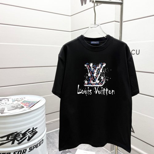 Louis Vuitton 2025 Spring/Summer Printed Short Sleeve T-Shirt, Unisex Fashion 1 Louis Vuitton 2025 Spring/Summer Printed Short Sleeve T-Shirt, Unisex Fashion