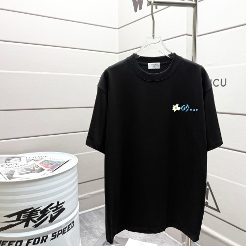 Chanel 2025SS Short Sleeve T-Shirt Loose Fit Double C Letter 1 Chanel 2025SS Short Sleeve T-Shirt Loose Fit Double C Letter
