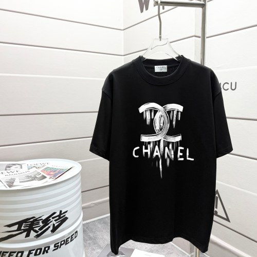 Chanel 2025SS Double C Logo Tee - Comfortable Loose Fit, Perfect for Spring 1 Chanel 2025SS Double C Logo Tee - Comfortable Loose Fit, Perfect for Spring