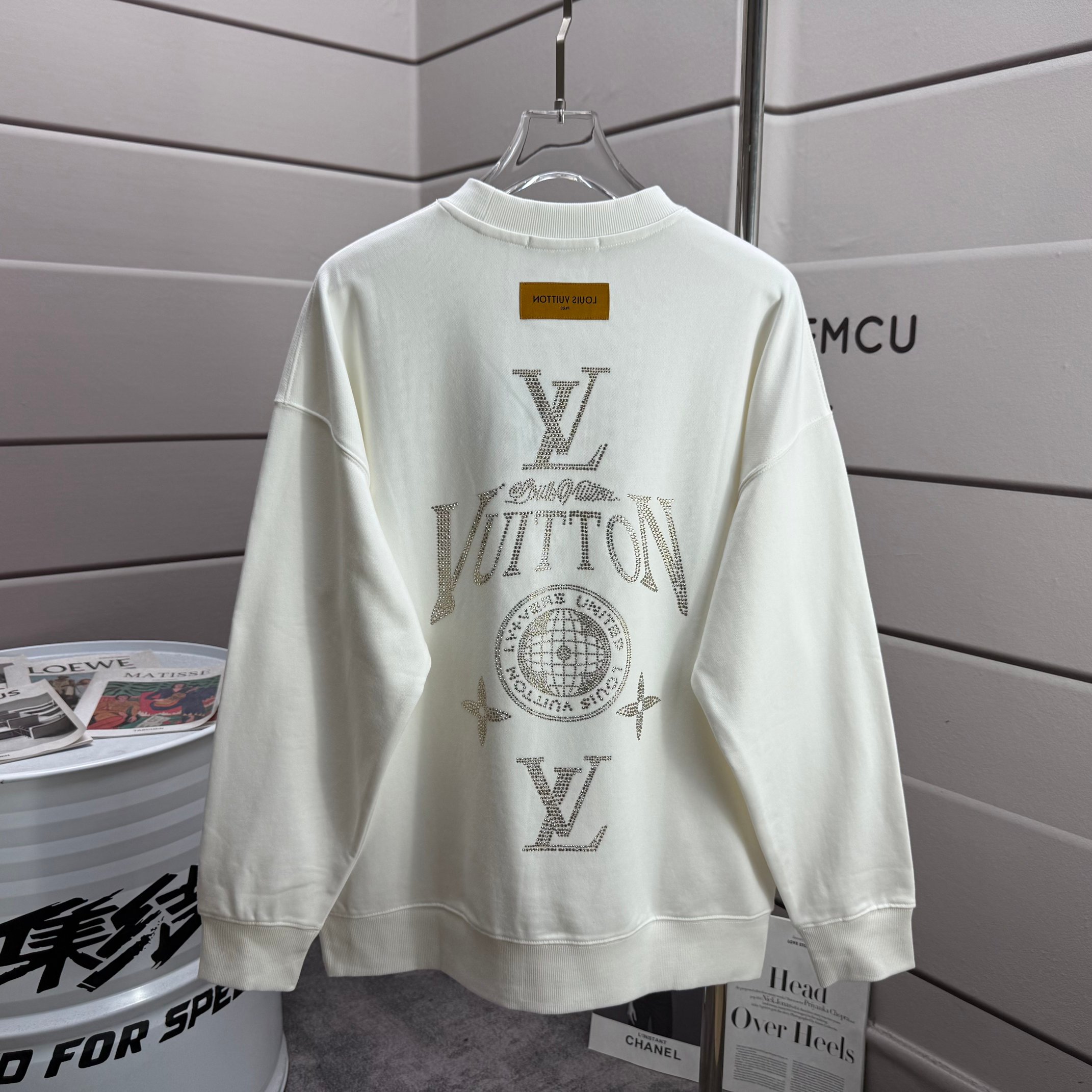 P110 1v*Louis*2025 Principios de otoño e invierno Nuevo estilo Tejido de felpa personalizado con proceso tridimensional…