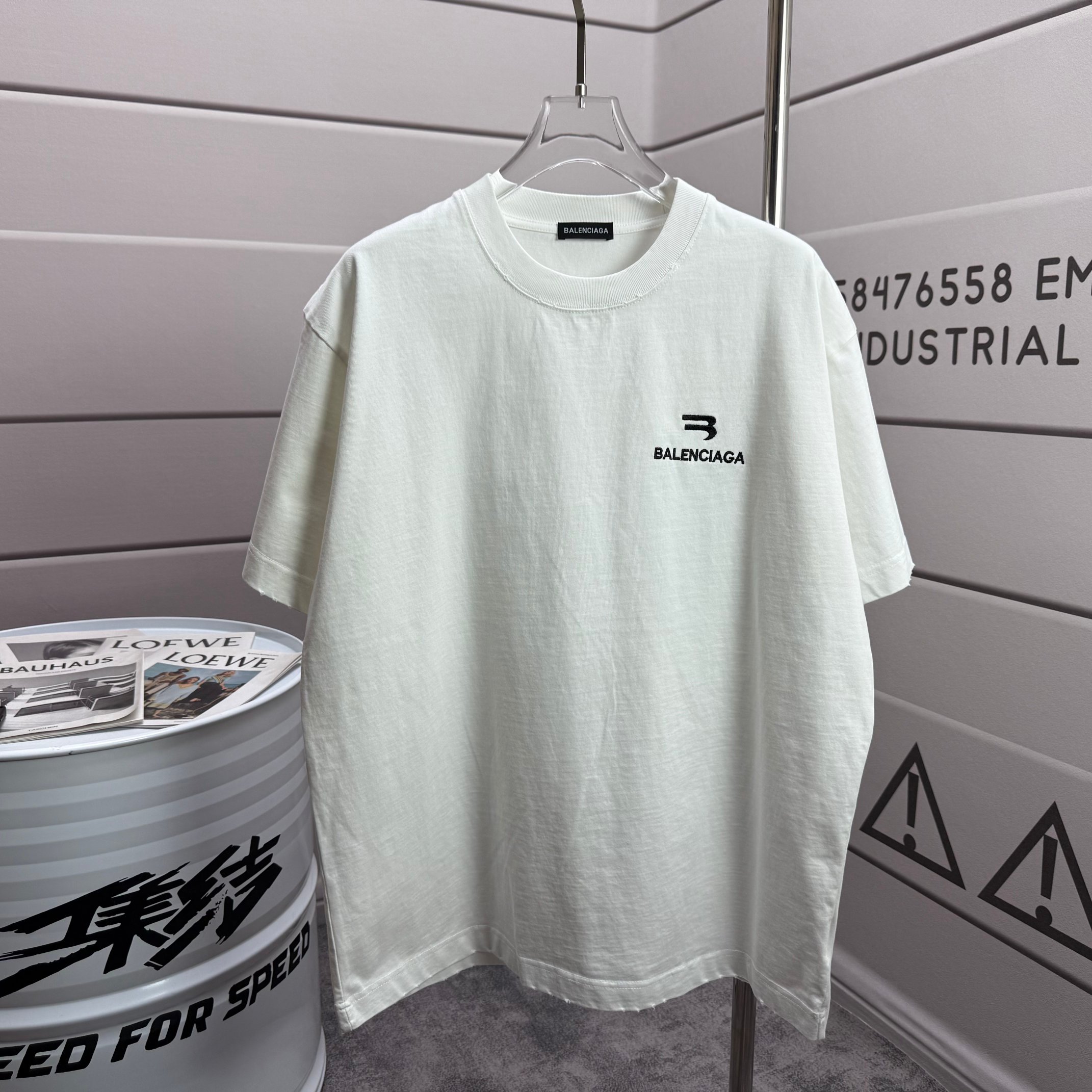 P85 Balenci* Balenciag* 2026 primavera/verano nuevo, letras bordadas, lavado y desgastado, cuello redondo, manga corta,…