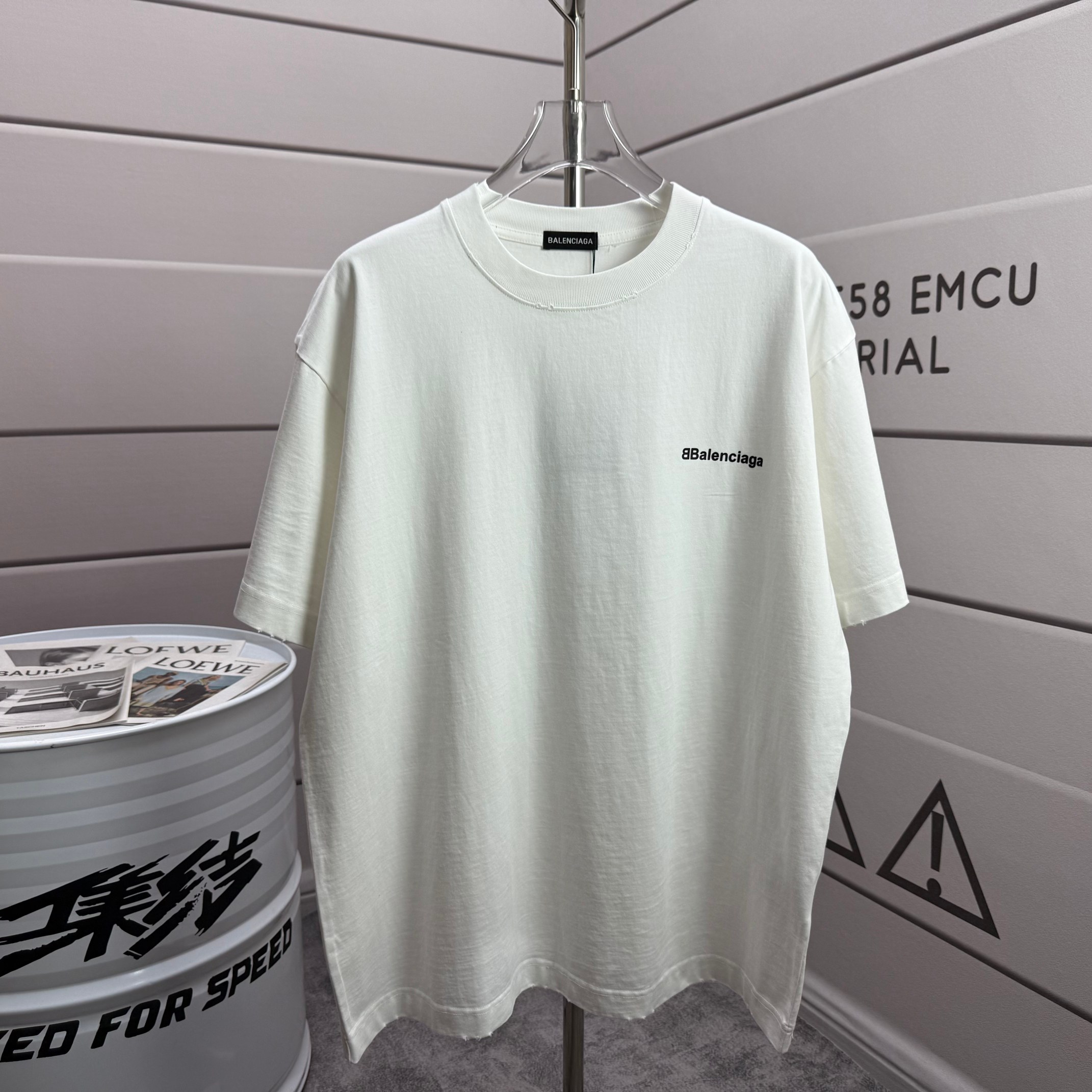 P90 Balenciag* nueva primavera/verano 2026, camiseta de cuello redondo de 320g lavada y desgastada, unisex holgada. Pro…
