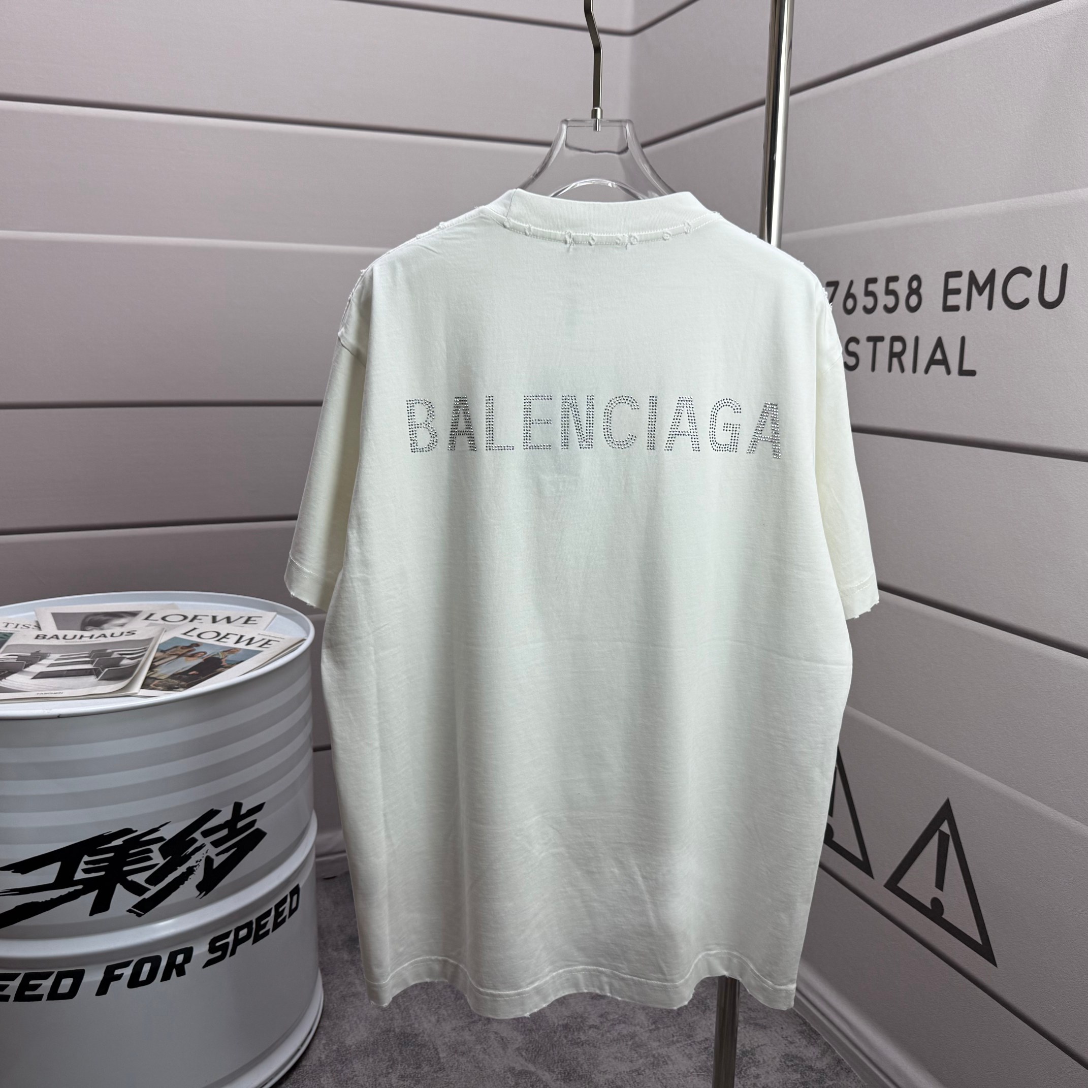 P90 Balenciag* Balenciag* 2026 primavera/verano nueva camiseta de cuello redondo de 320 gramos lavada y desgastada, uni…