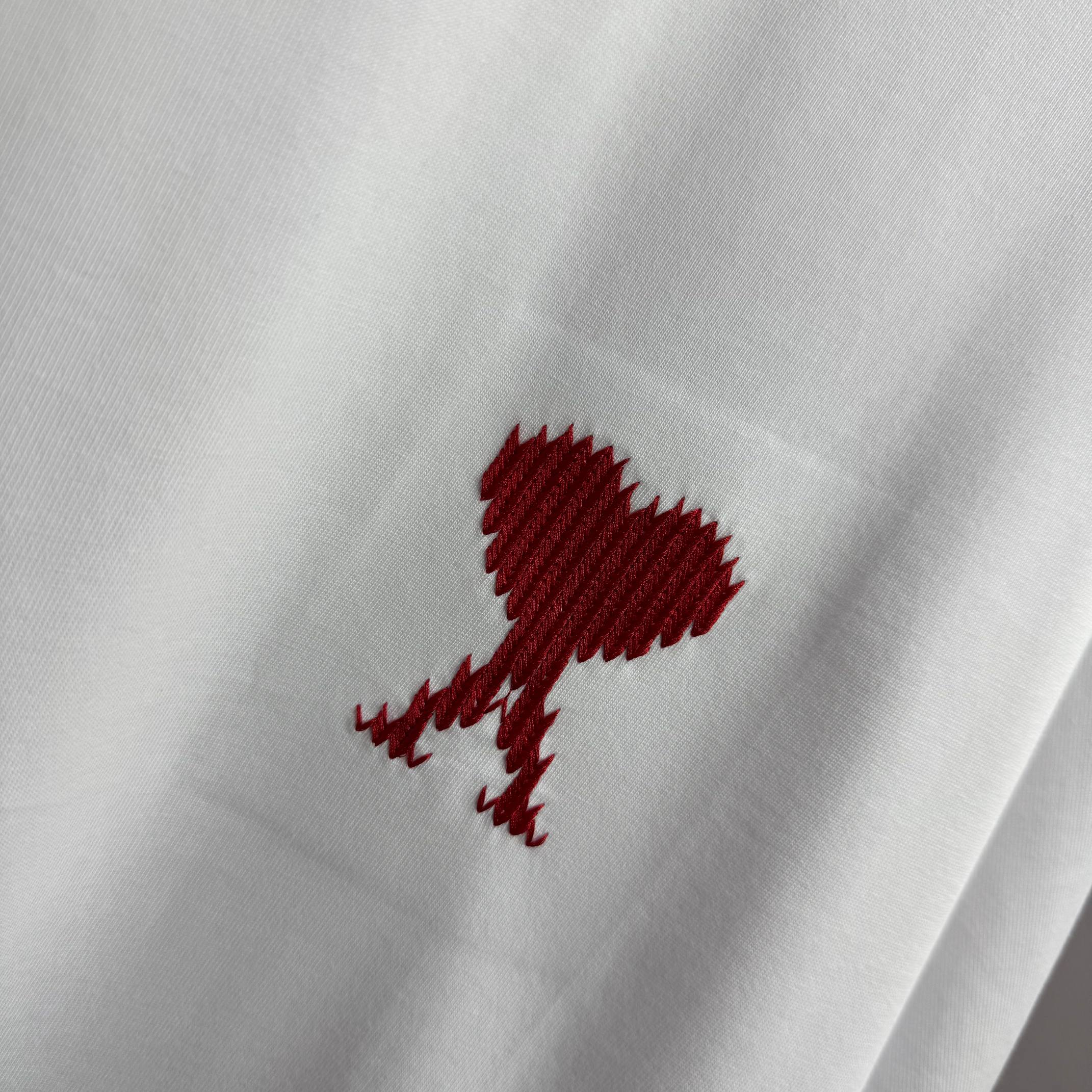 Ami Paris # Ami 爱心 2026春夏款 简约立体刺绣新款大爱心个性logo 定制双纱平纹纯棉面料 短袖T恤