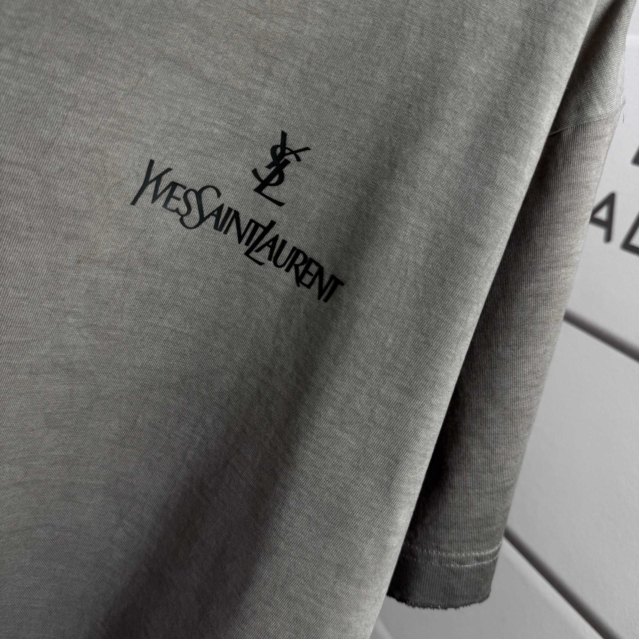 Saint Laurent # YS* 圣罗*兰2026春夏新款 洗水磨破320克圆领短袖tee 宽松版