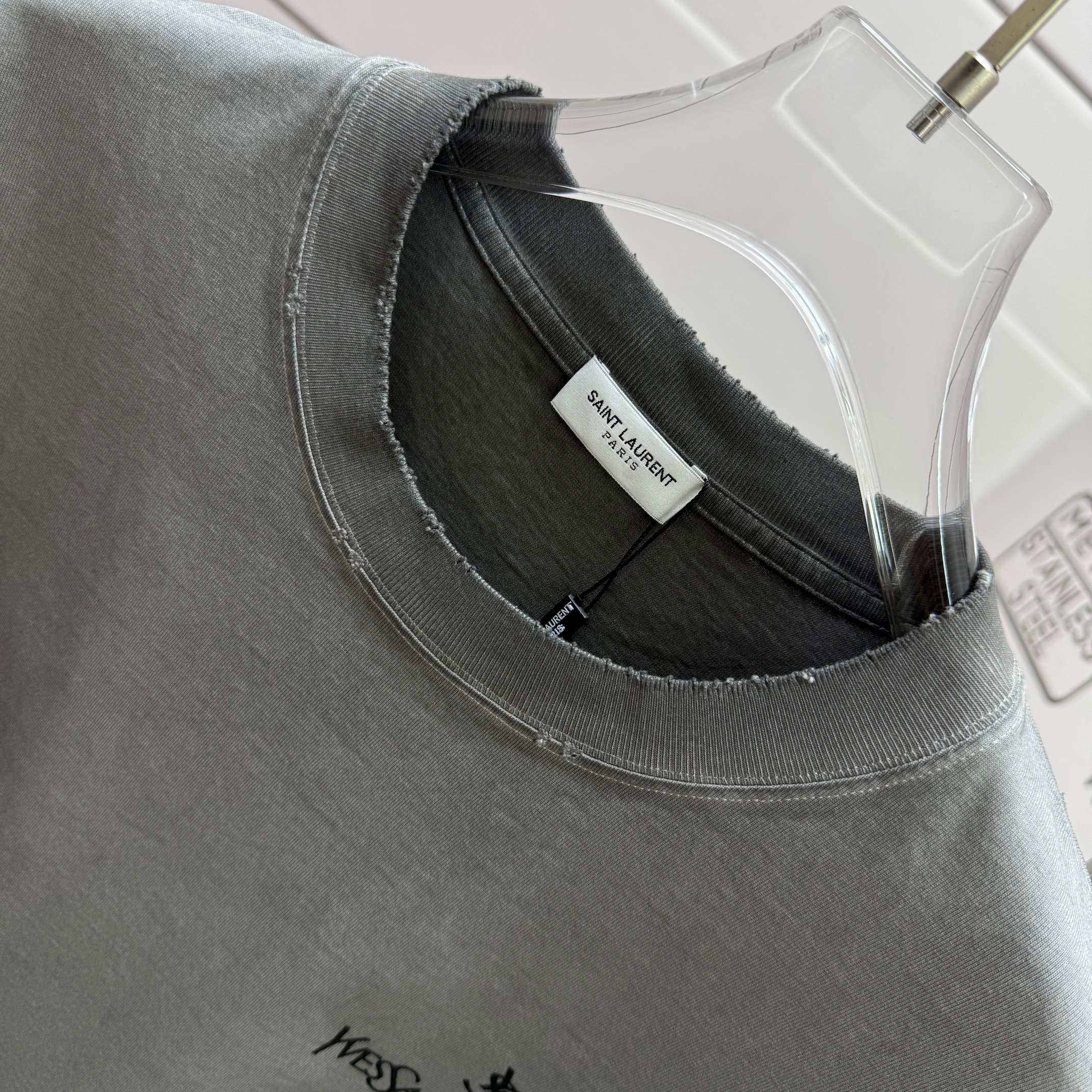 Saint Laurent # YS* 圣罗*兰2026春夏新款 洗水磨破320克圆领短袖tee 宽松版
