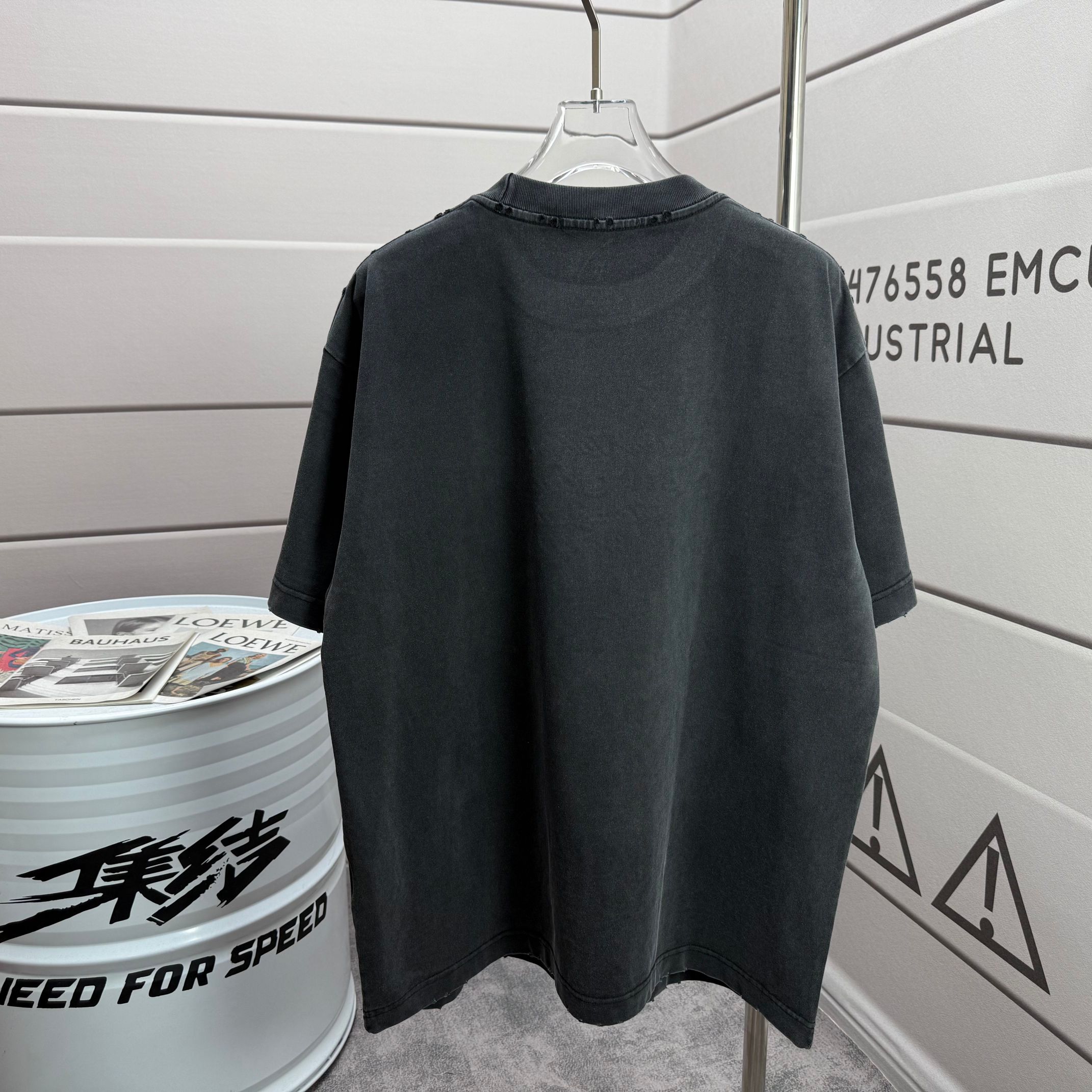 Dior # Acne* studios* 艾克*妮2026春夏新款 发泡字母工艺 洗水磨破320克圆领短袖tee 宽松版